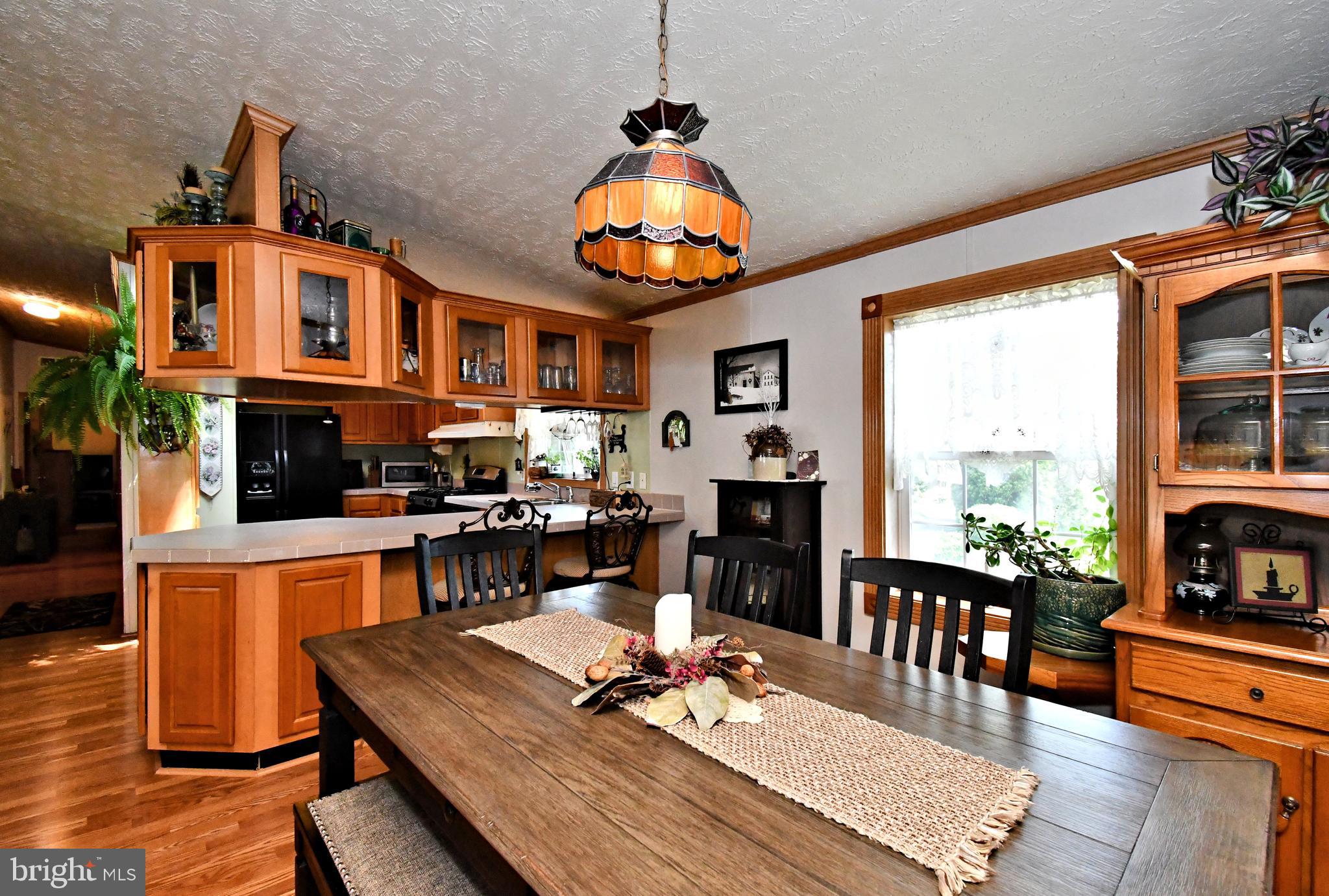 BREEZY ACRES - Residential