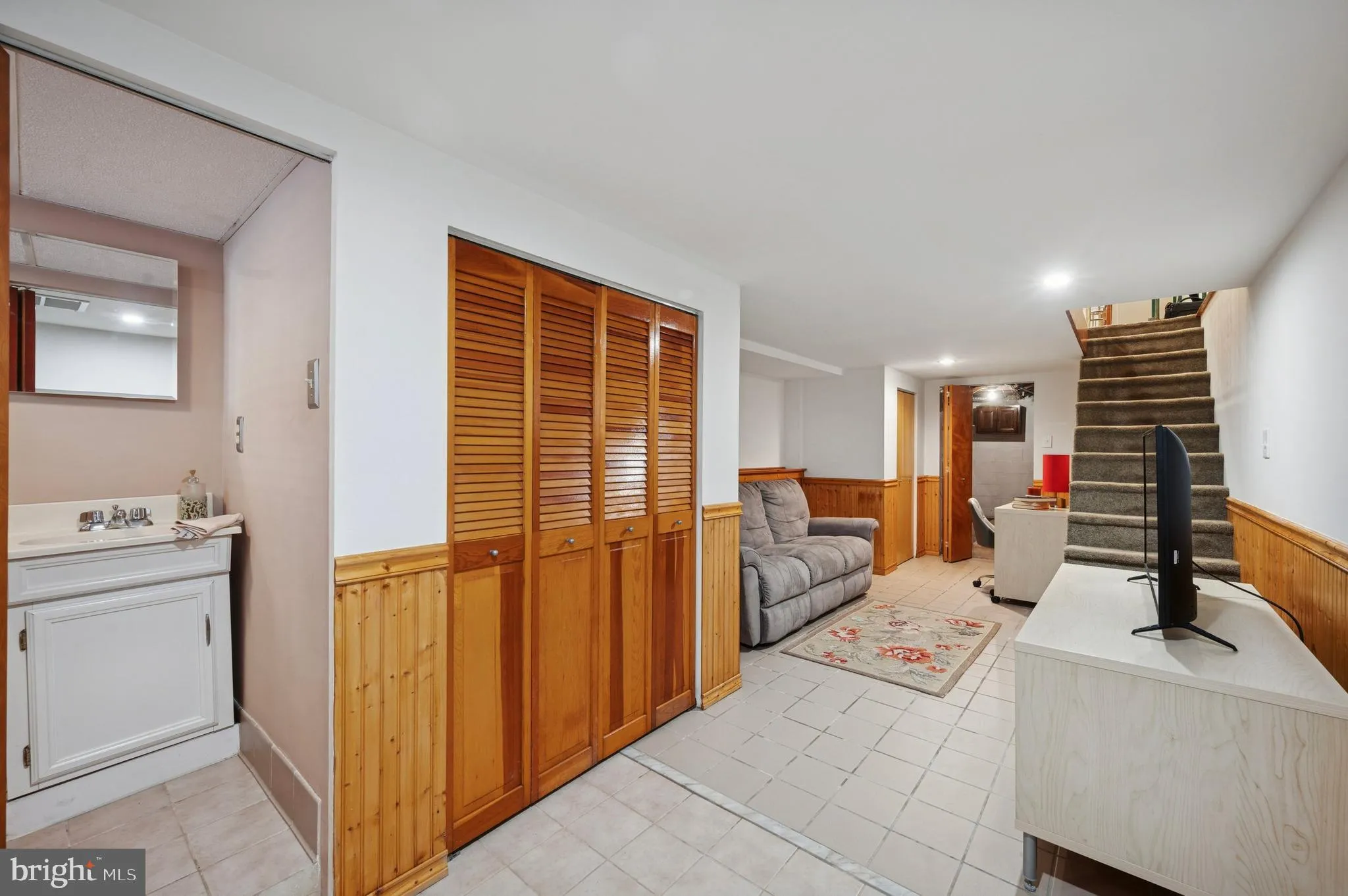 Philadelphia, Pennsylvania 19147, United States, 3 Bedrooms Bedrooms, ,2 BathroomsBathrooms,Residential,Active,245084