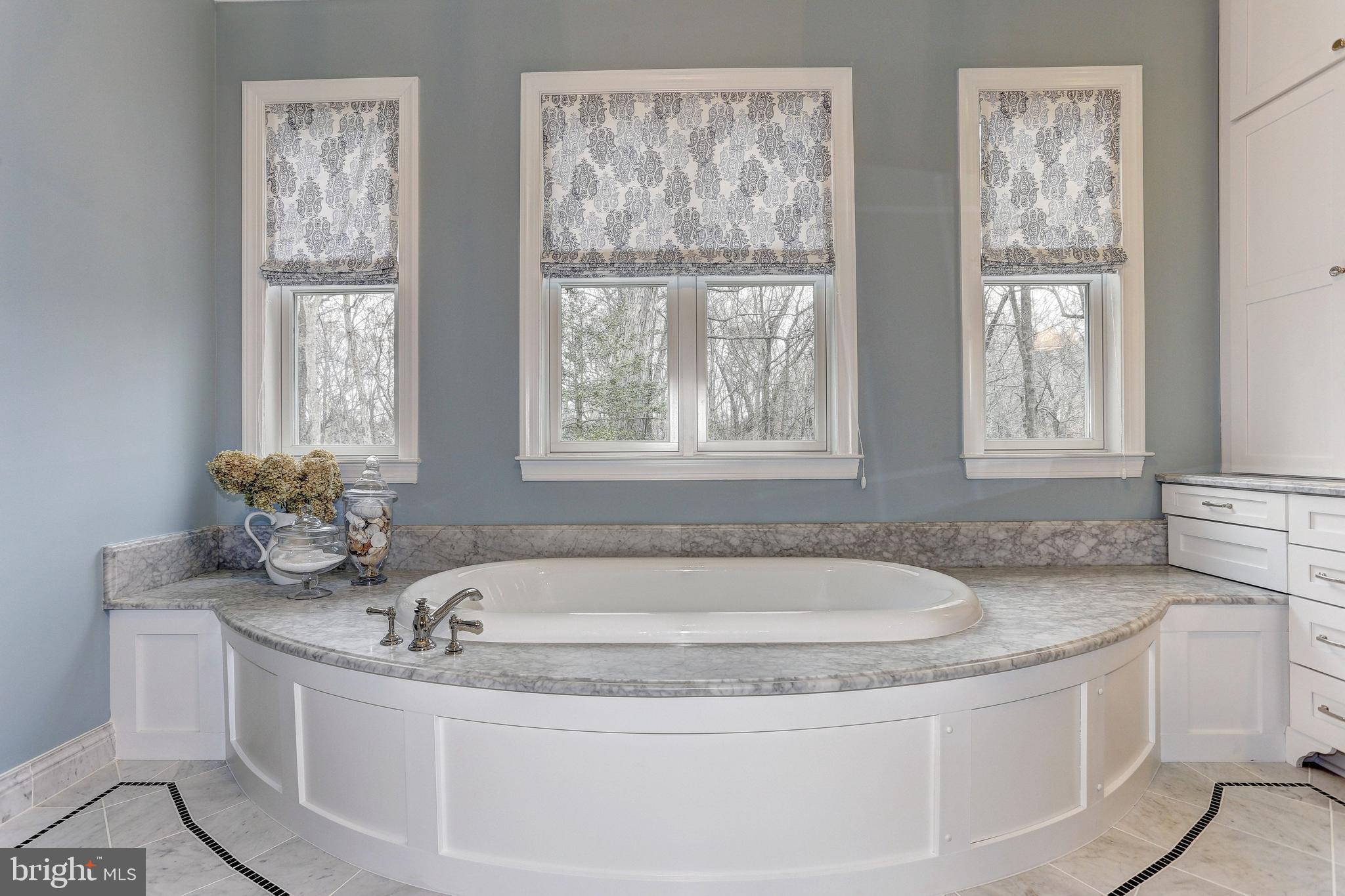 LOCH HAVEN BEACH - Residential