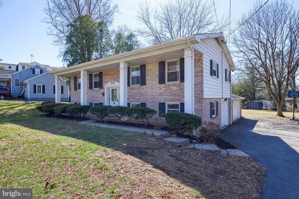 Photo of 455 N Duke Street, MILLERSVILLE, PA 17551 (MLS # PALA2065976)