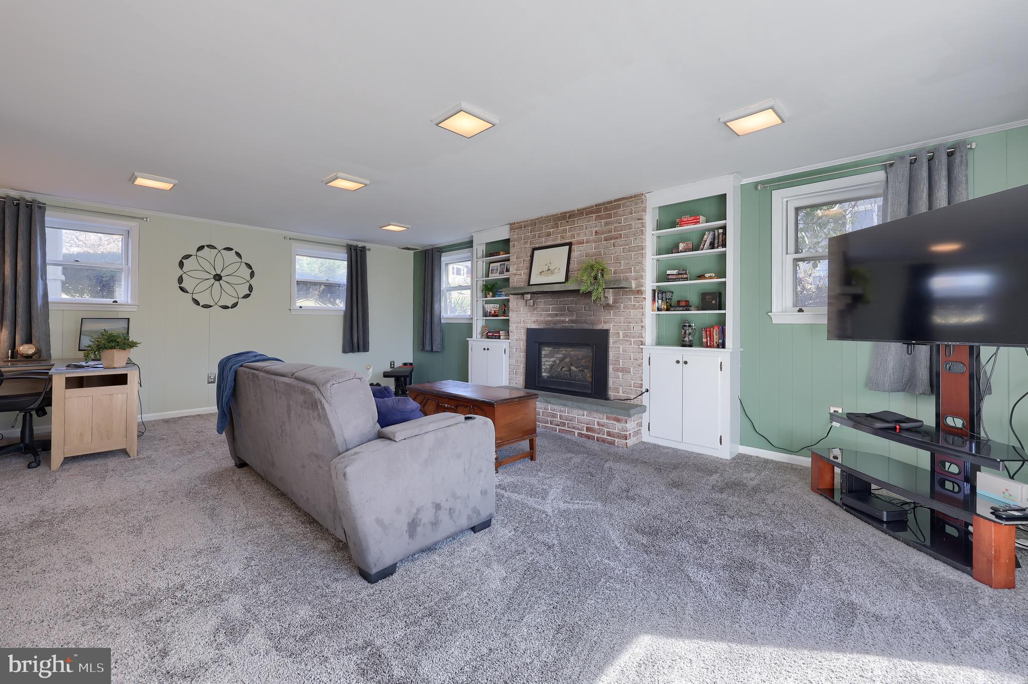 MILLERSVILLE BOROUGH - Residential