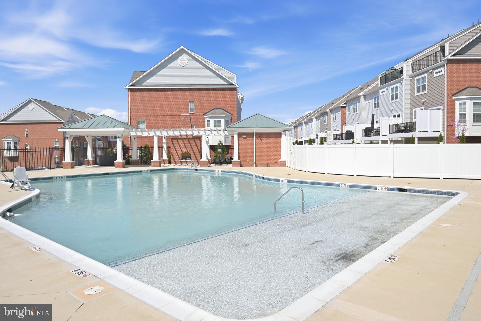 BLUE STREAM - Residential