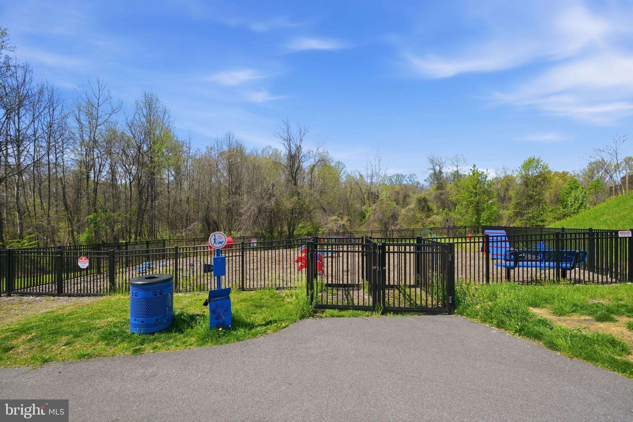 BLUE STREAM - Residential