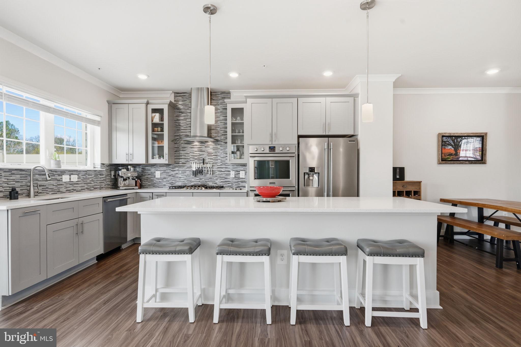 BLUE STREAM - Residential