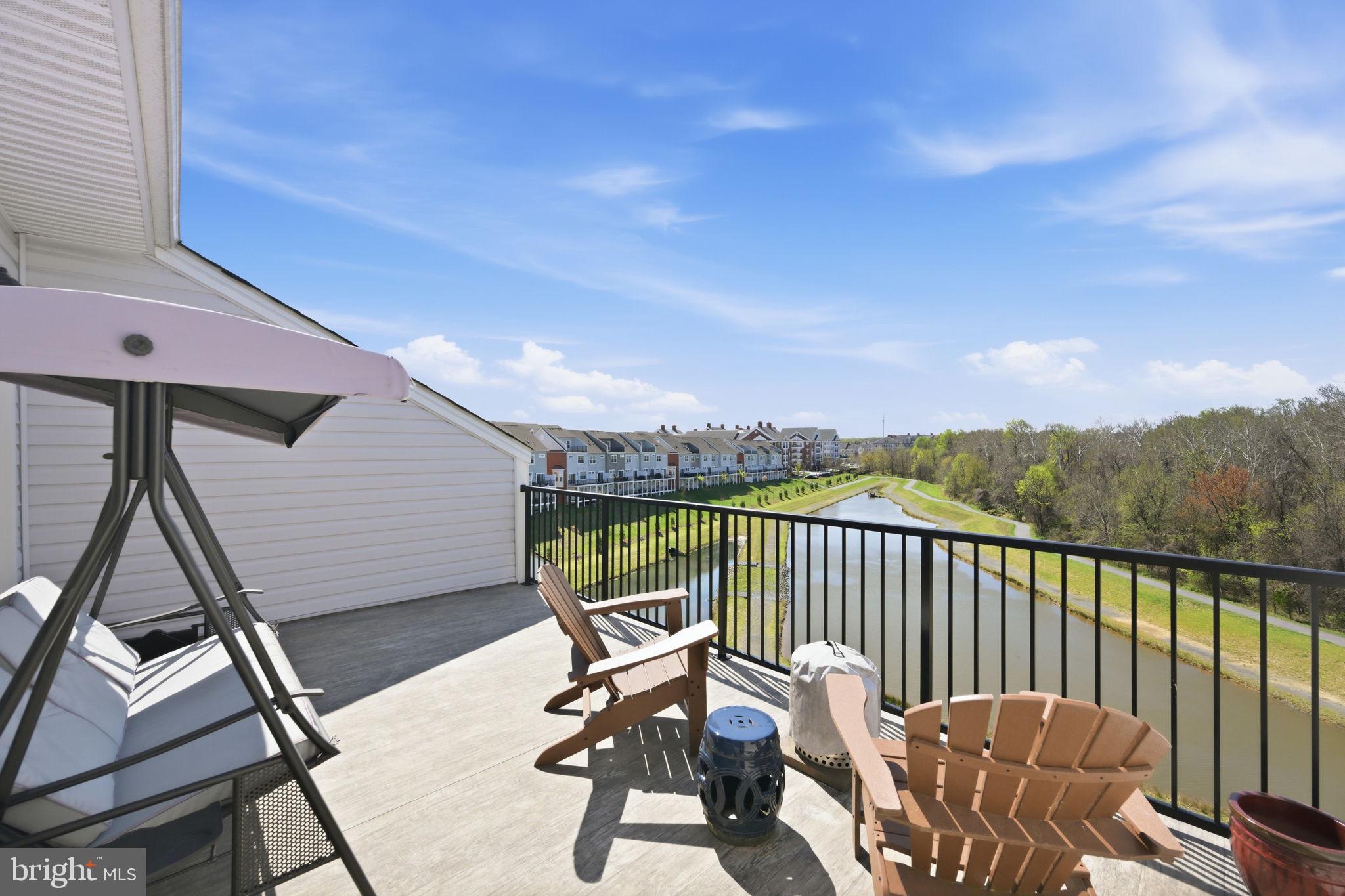 BLUE STREAM - Residential