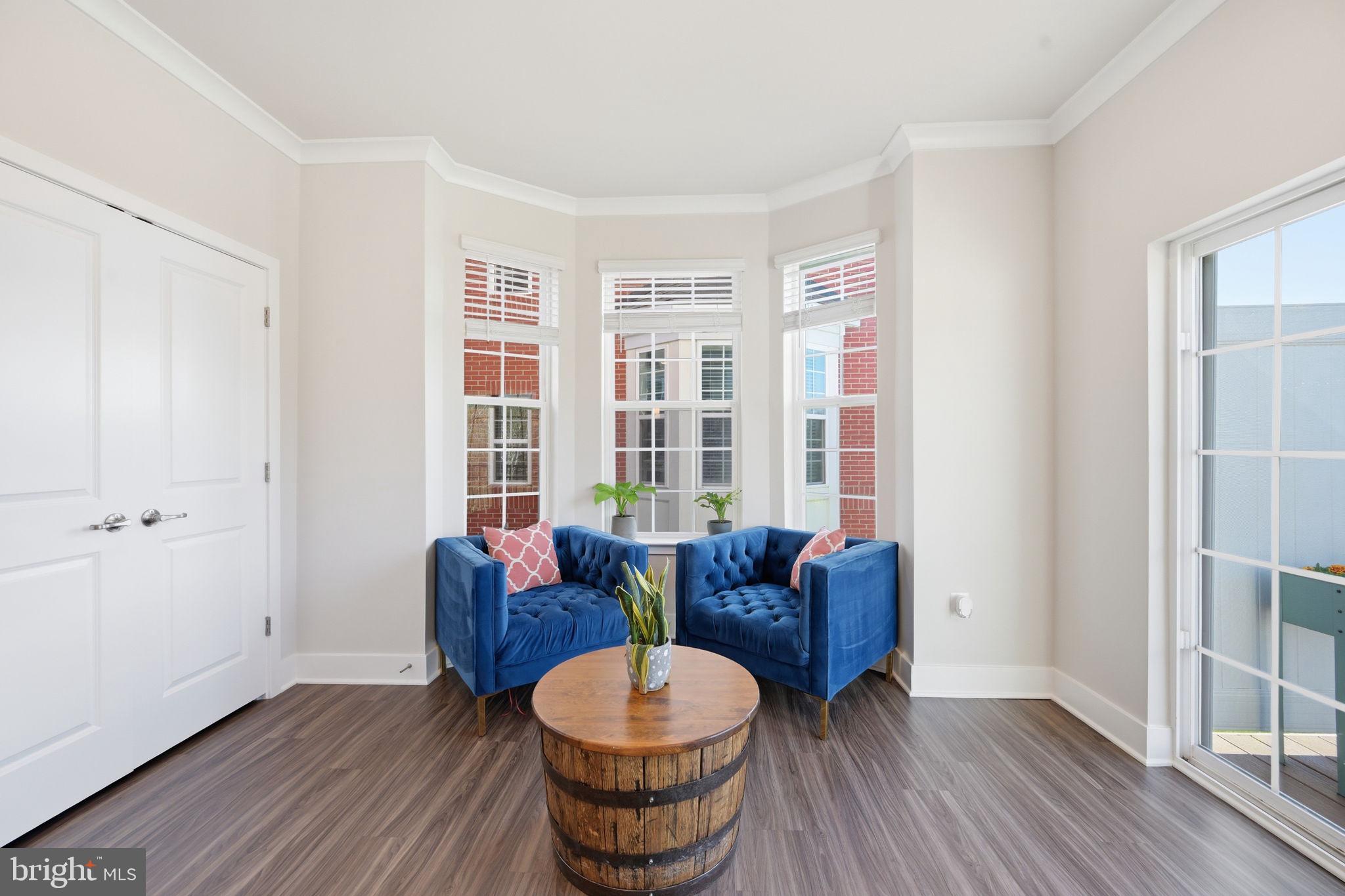 BLUE STREAM - Residential