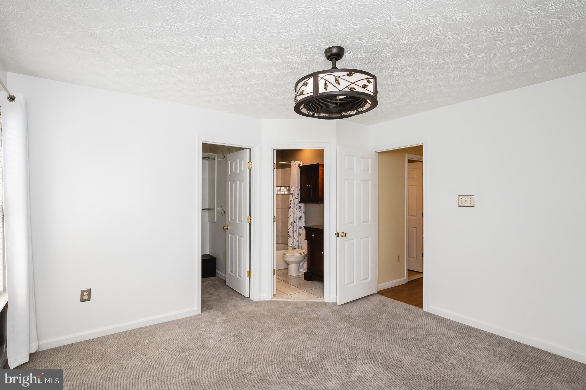 CONSTANT FRIENDSHIP - Residential Lease