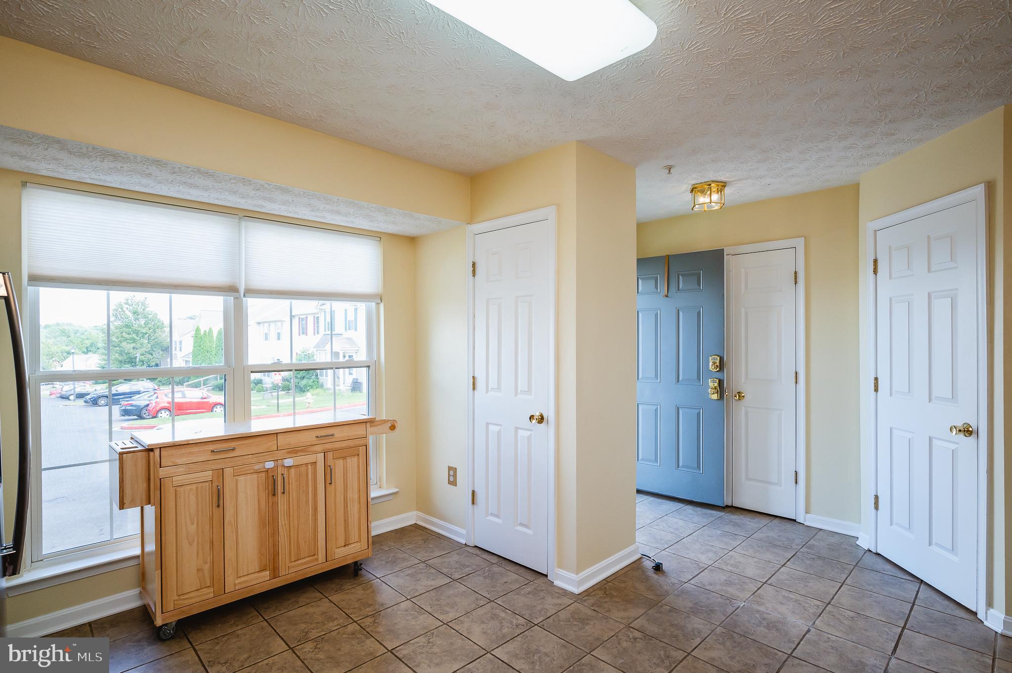 CONSTANT FRIENDSHIP - Residential Lease