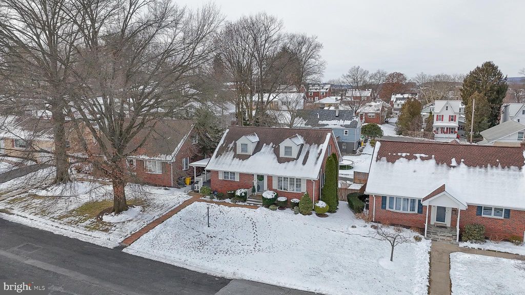 Photo of 120 Ave E, SCHUYLKILL HAVEN, PA 17972 (MLS # PASK2024824)