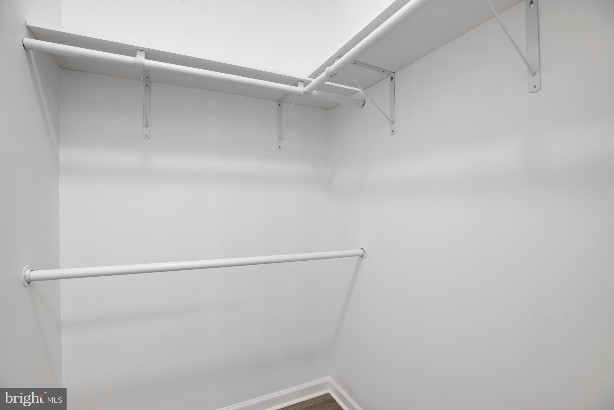 HUNTERS SQUARE - Residential