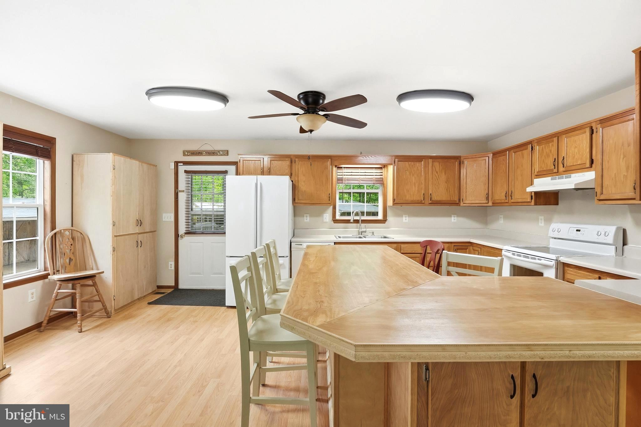 2747 TWYMANS MILL