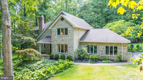 Photo of 1225 Crows Foot Road, MARRIOTTSVILLE, MD 21104 (MLS # MDHW2070526)