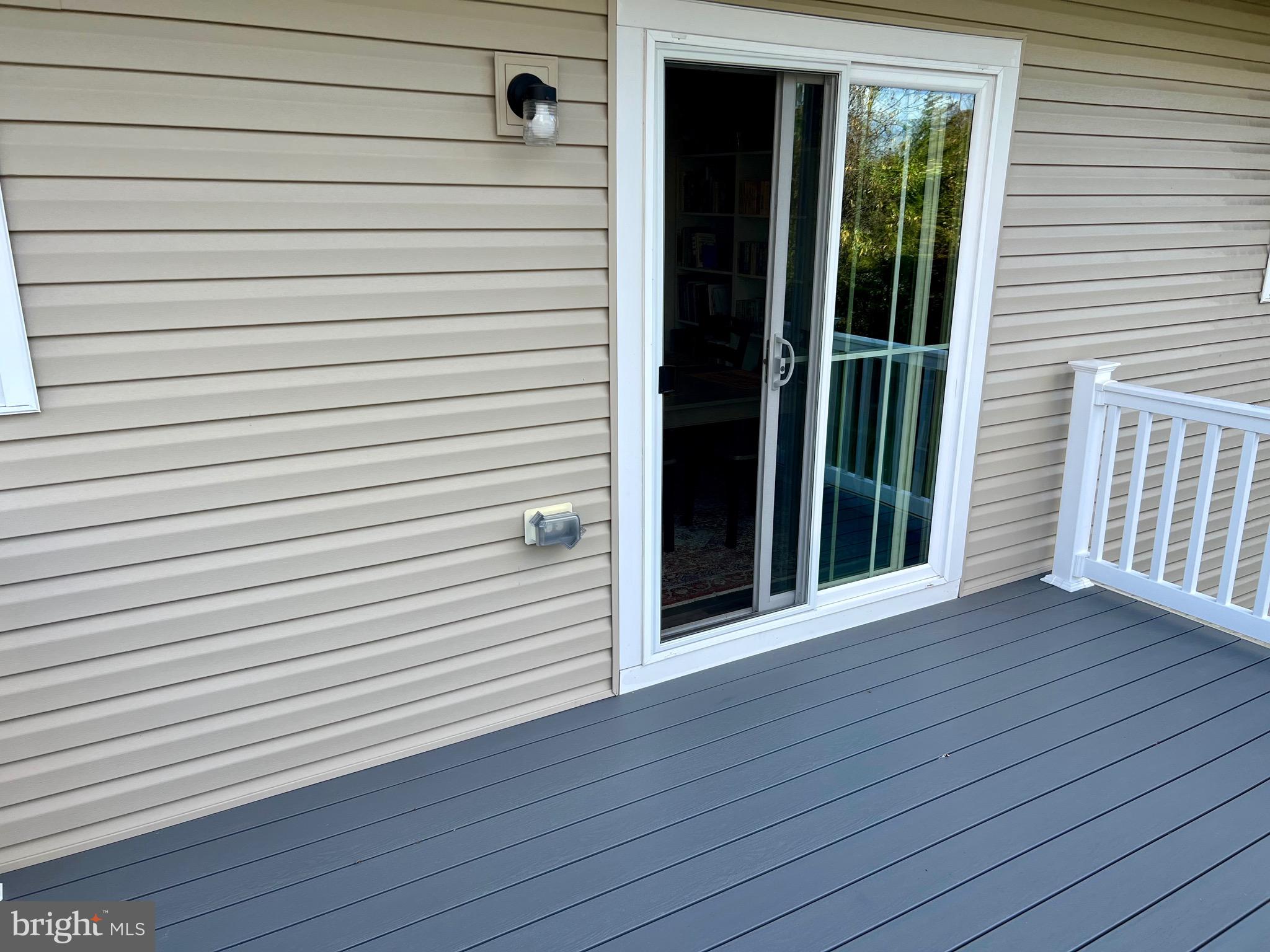 FOXWOOD RIDGE - Residential