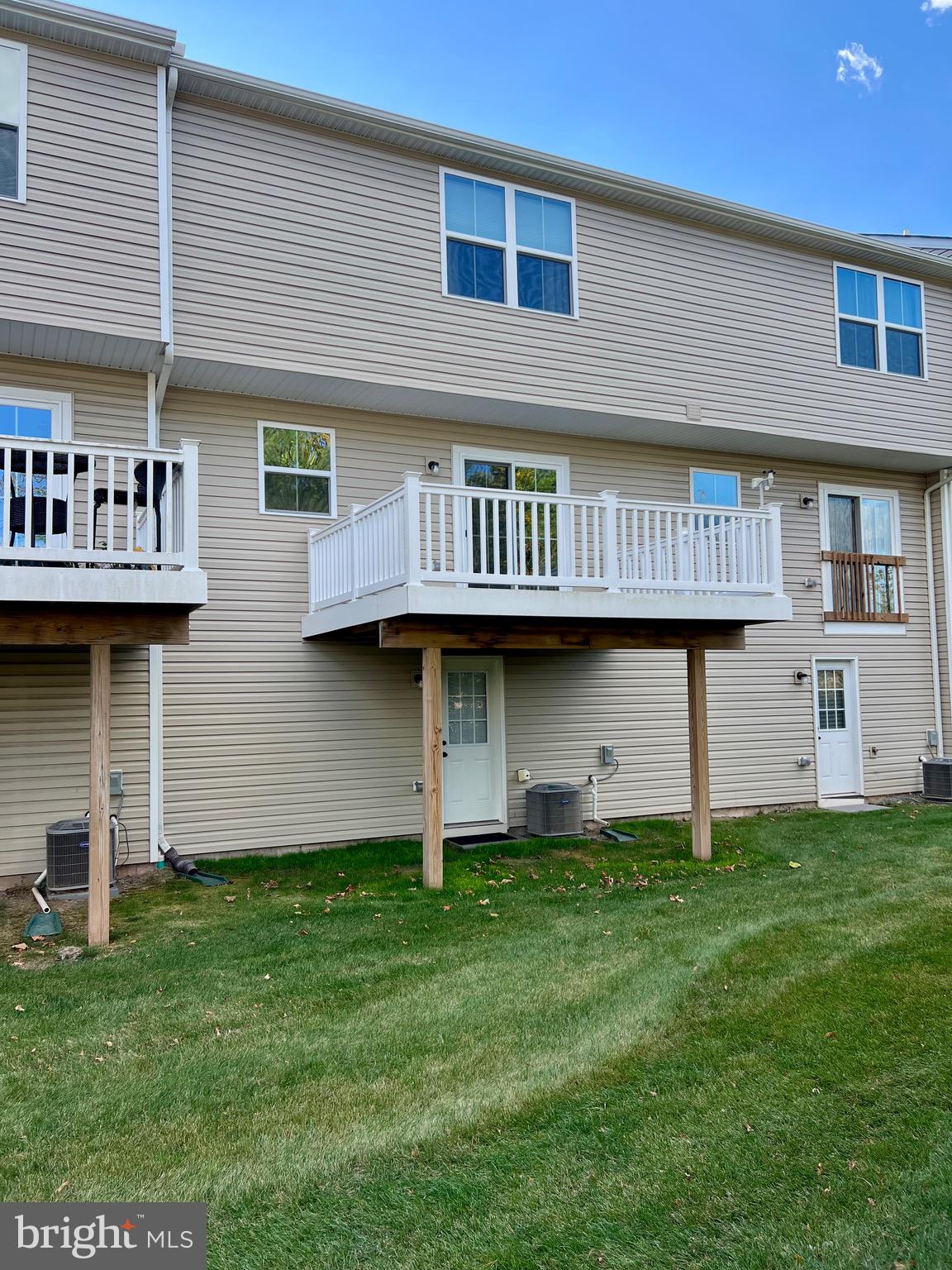 FOXWOOD RIDGE - Residential