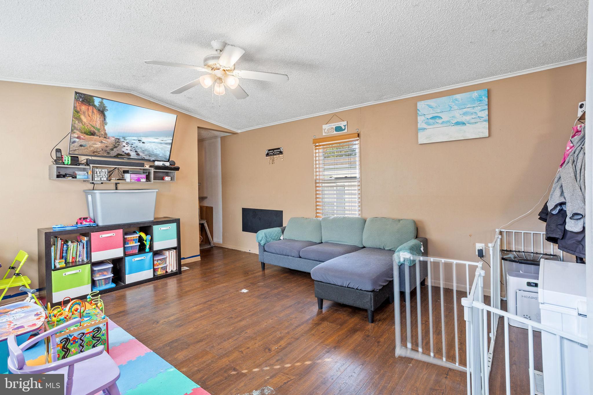 74 RUFFIAN WAY