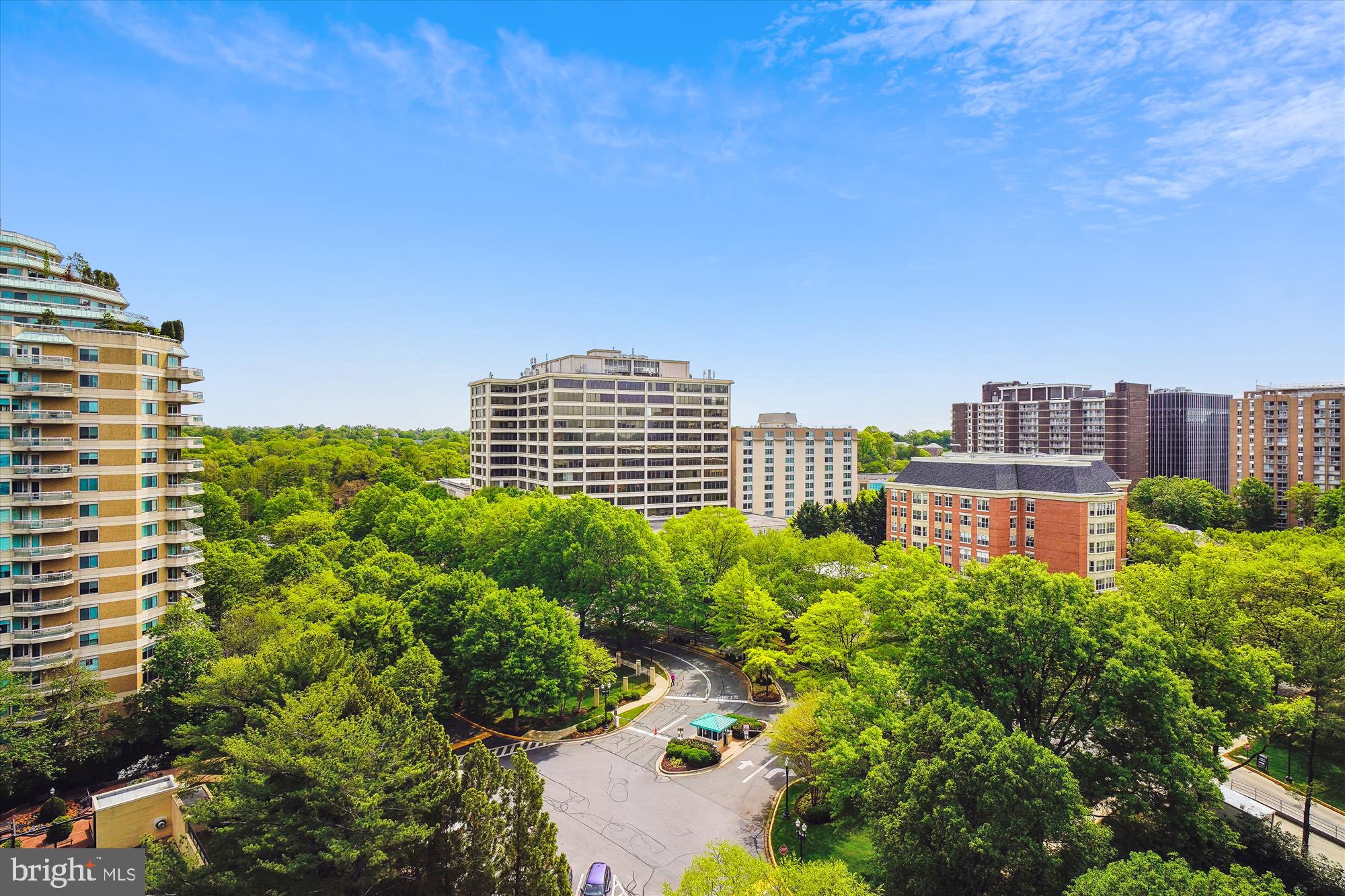SOMERSET HOUSE CONDOS - Residential