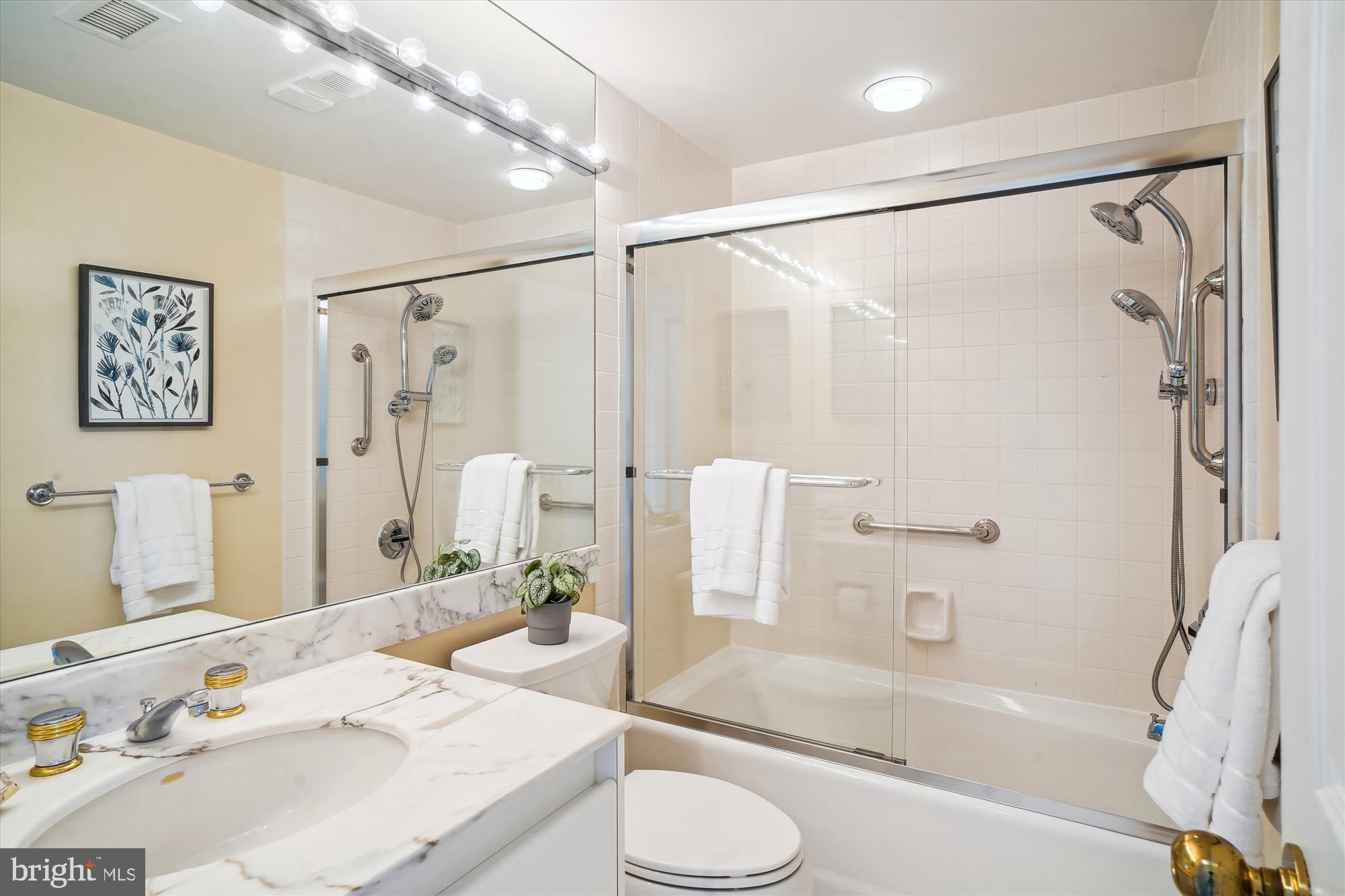 SOMERSET HOUSE CONDOS - Residential