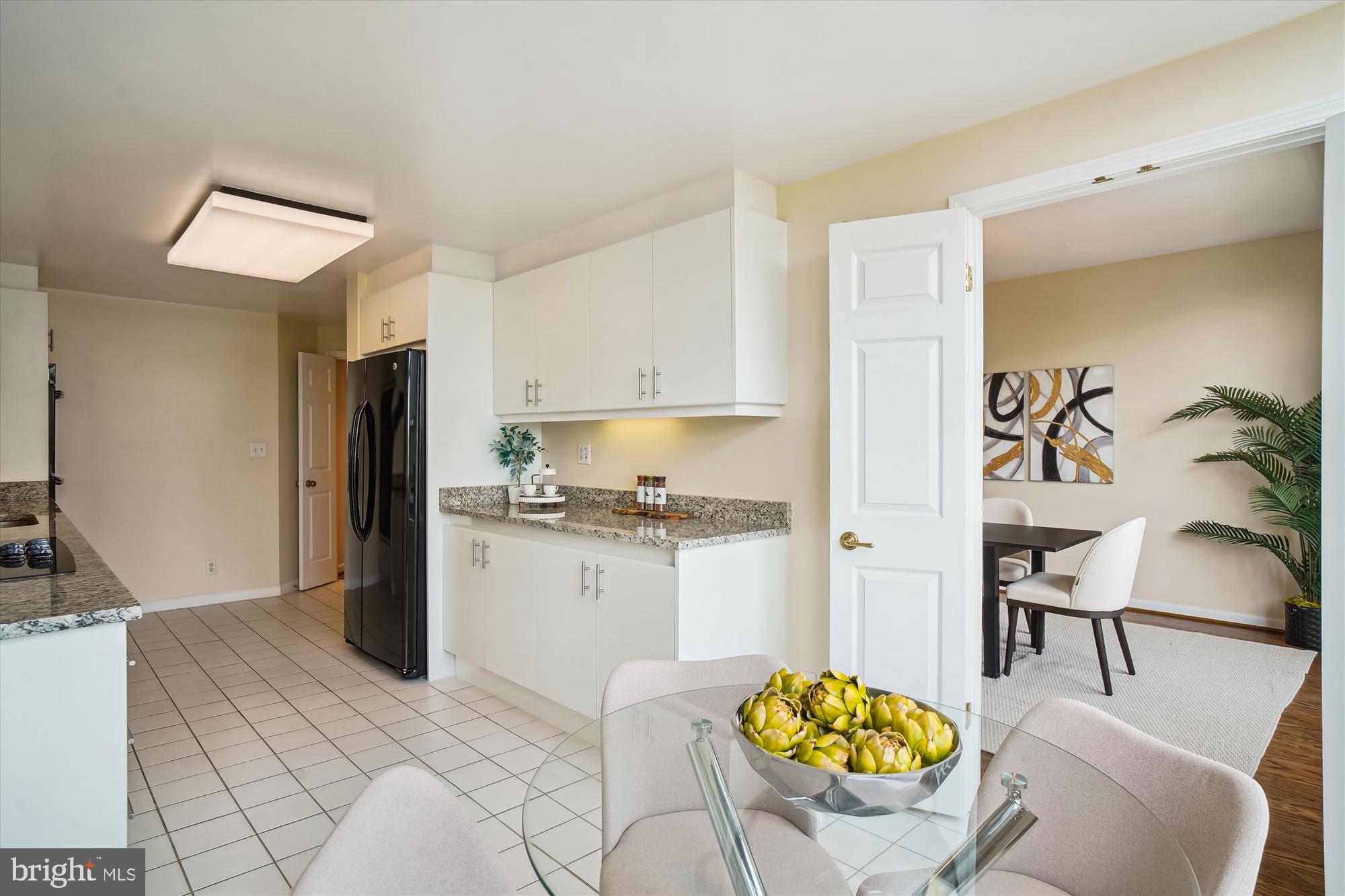 SOMERSET HOUSE CONDOS - Residential