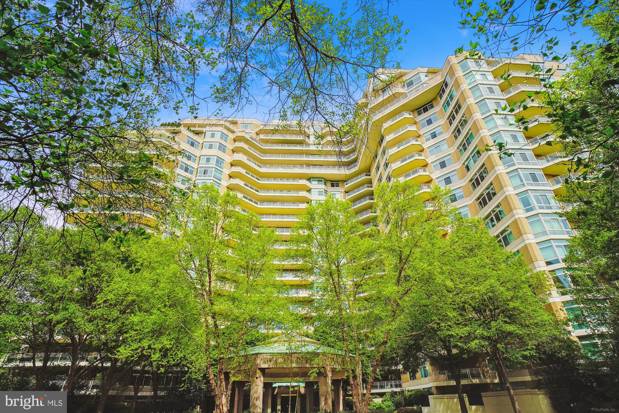 SOMERSET HOUSE CONDOS - Residential