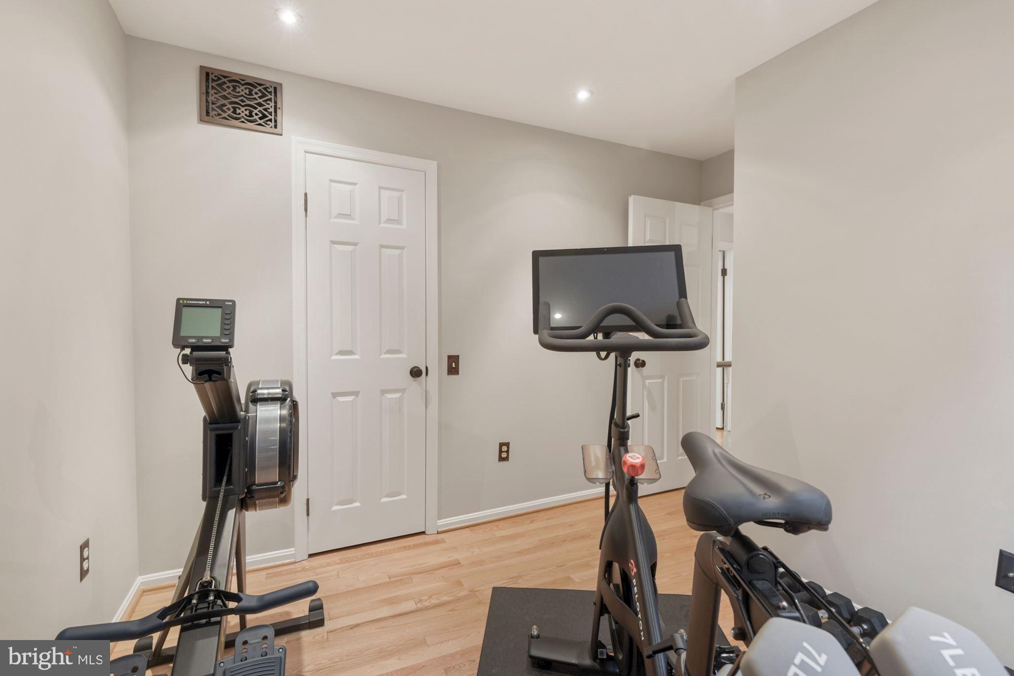 NETHERGATE - Residential