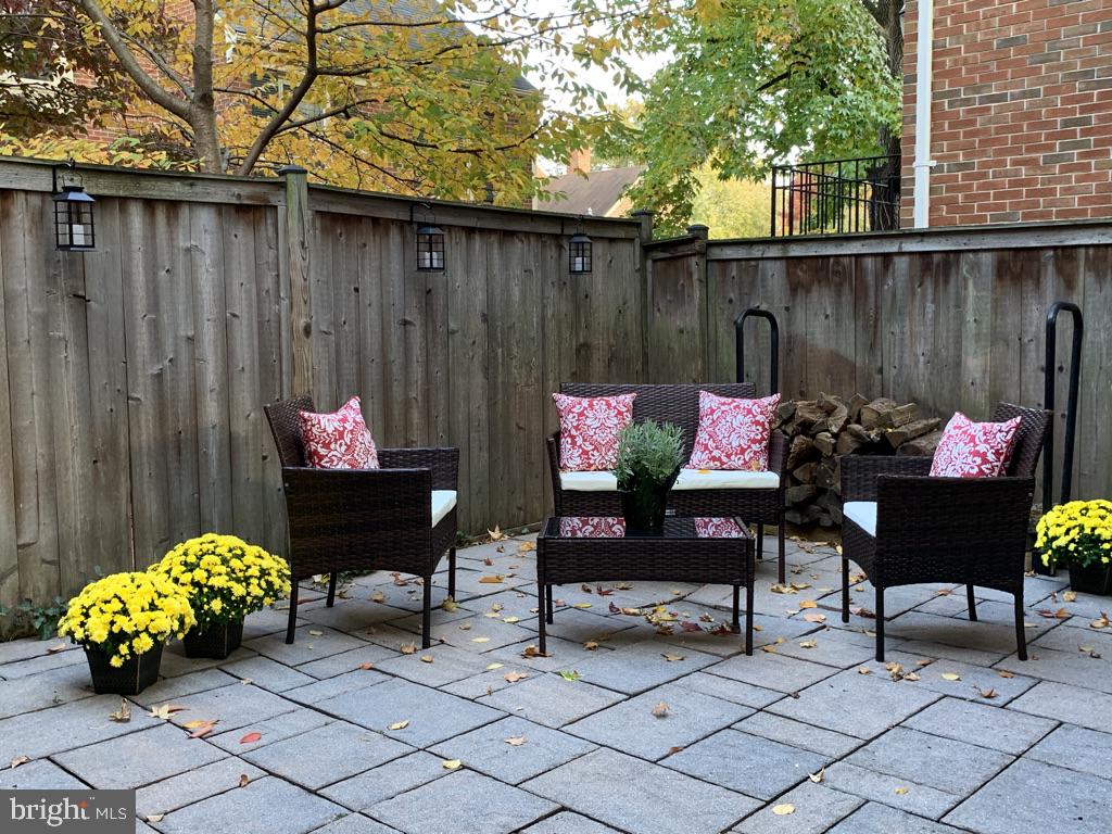 NETHERGATE - Residential