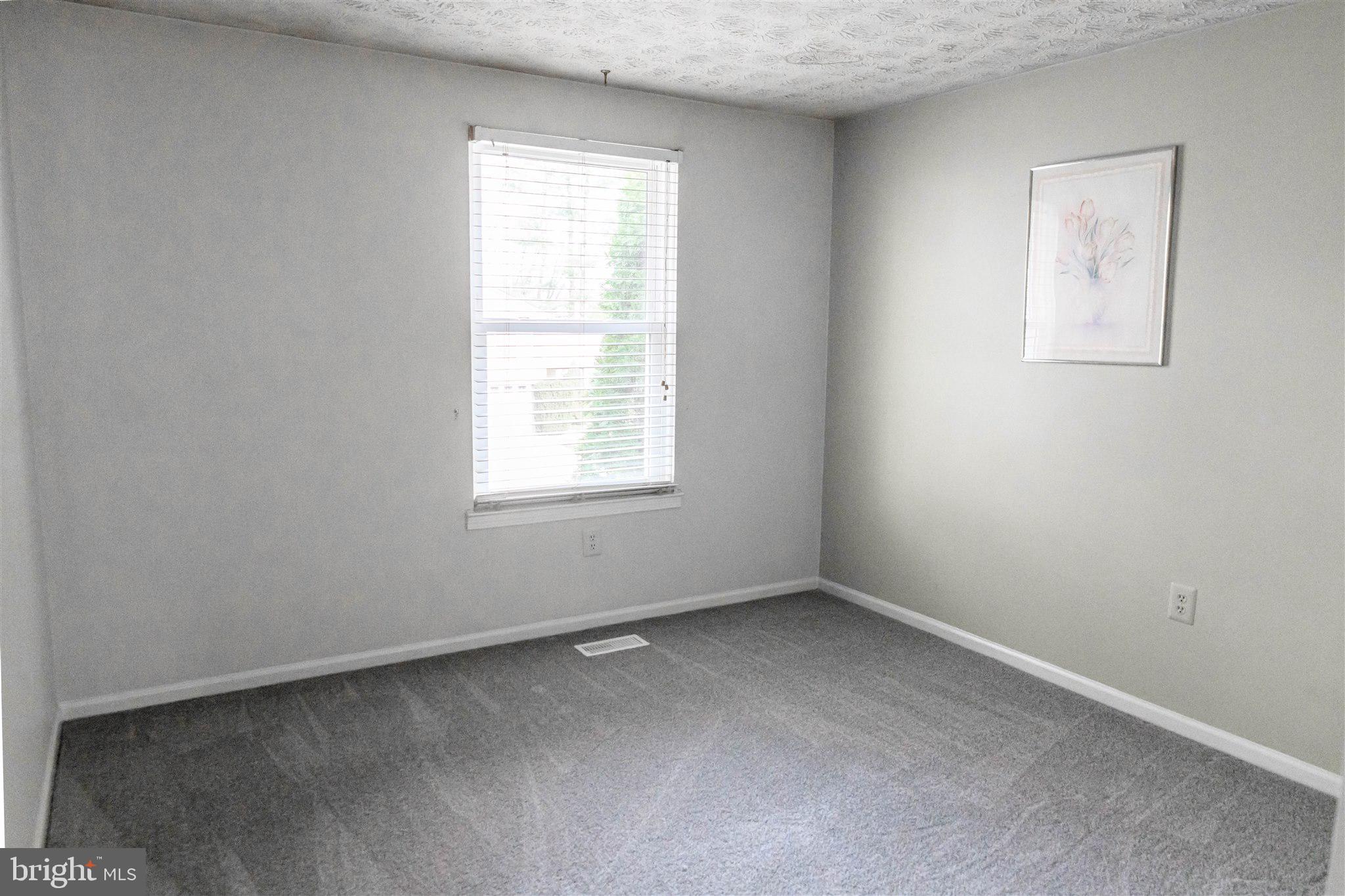 PINEDALE WOODS - Residential