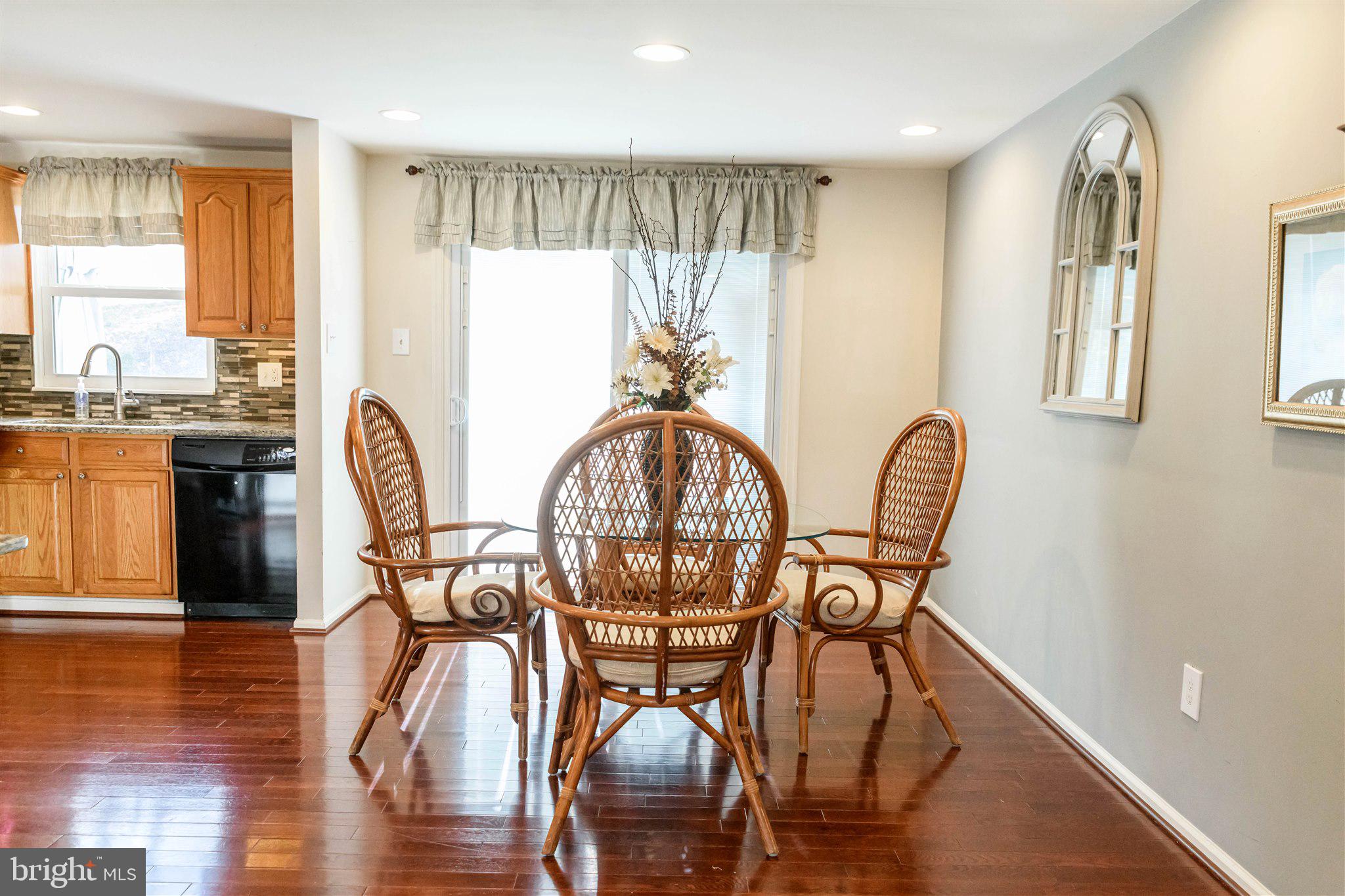 PINEDALE WOODS - Residential