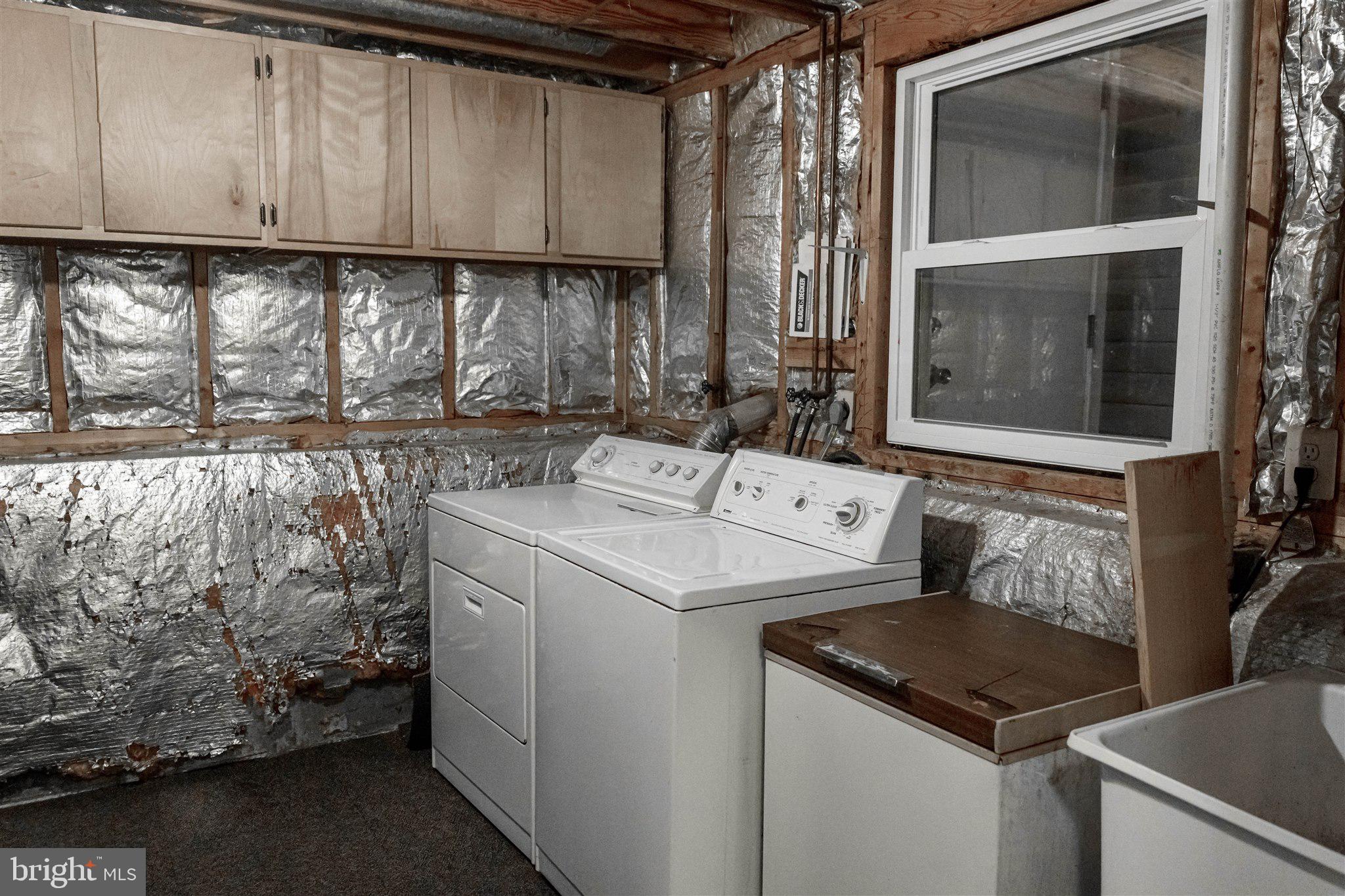 PINEDALE WOODS - Residential