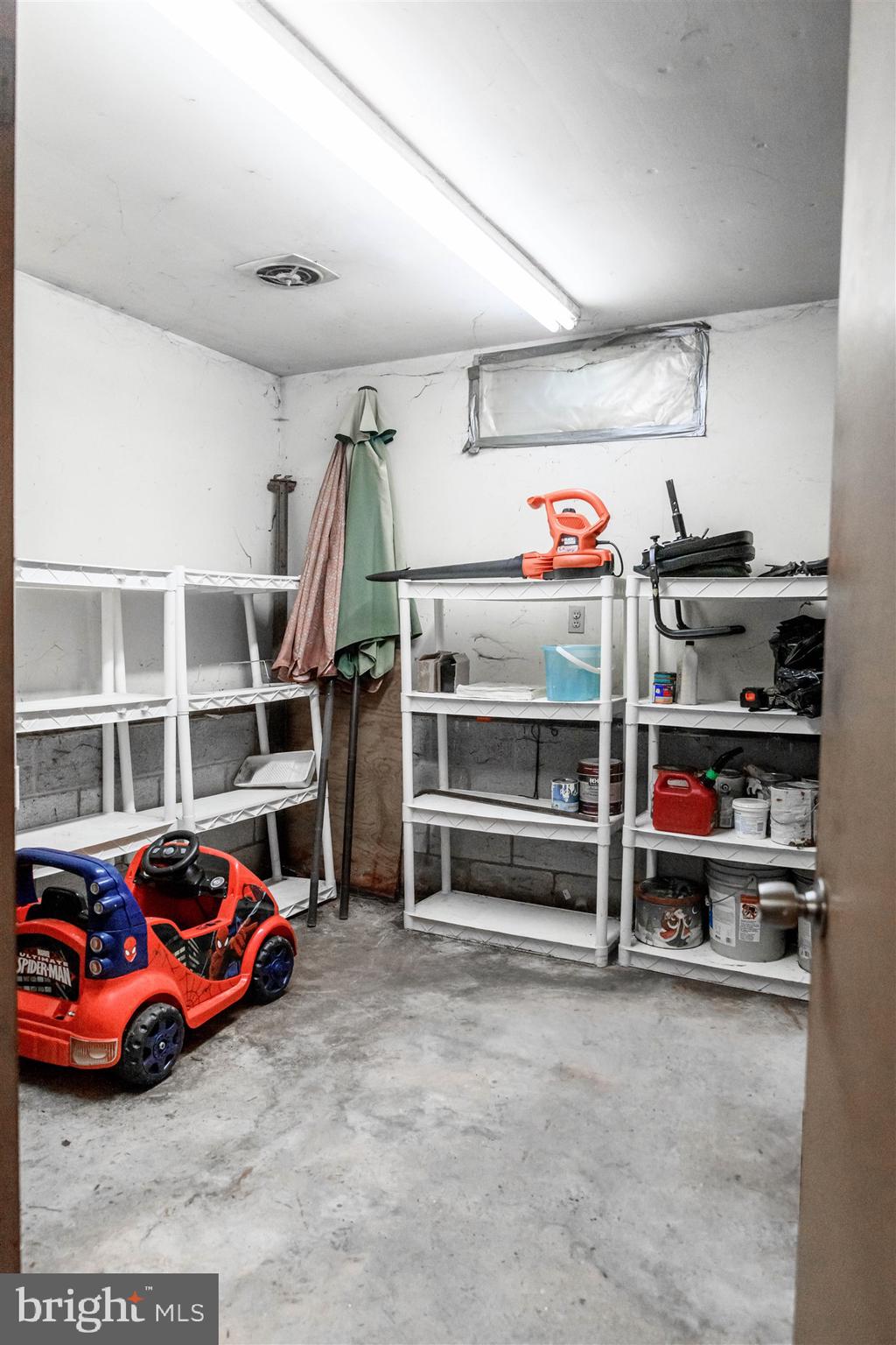 PINEDALE WOODS - Residential