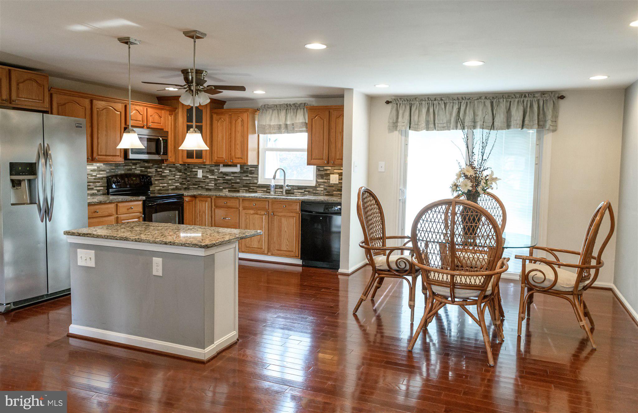 PINEDALE WOODS - Residential