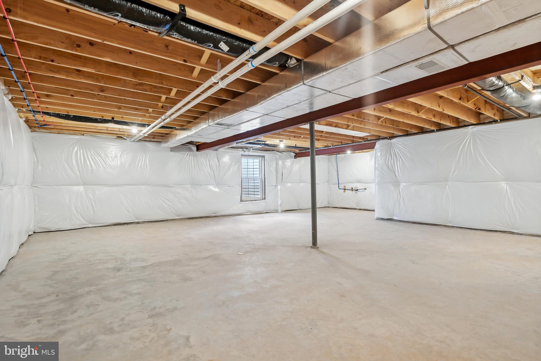 KINGS COURT AT BROWNSTONE - Residential