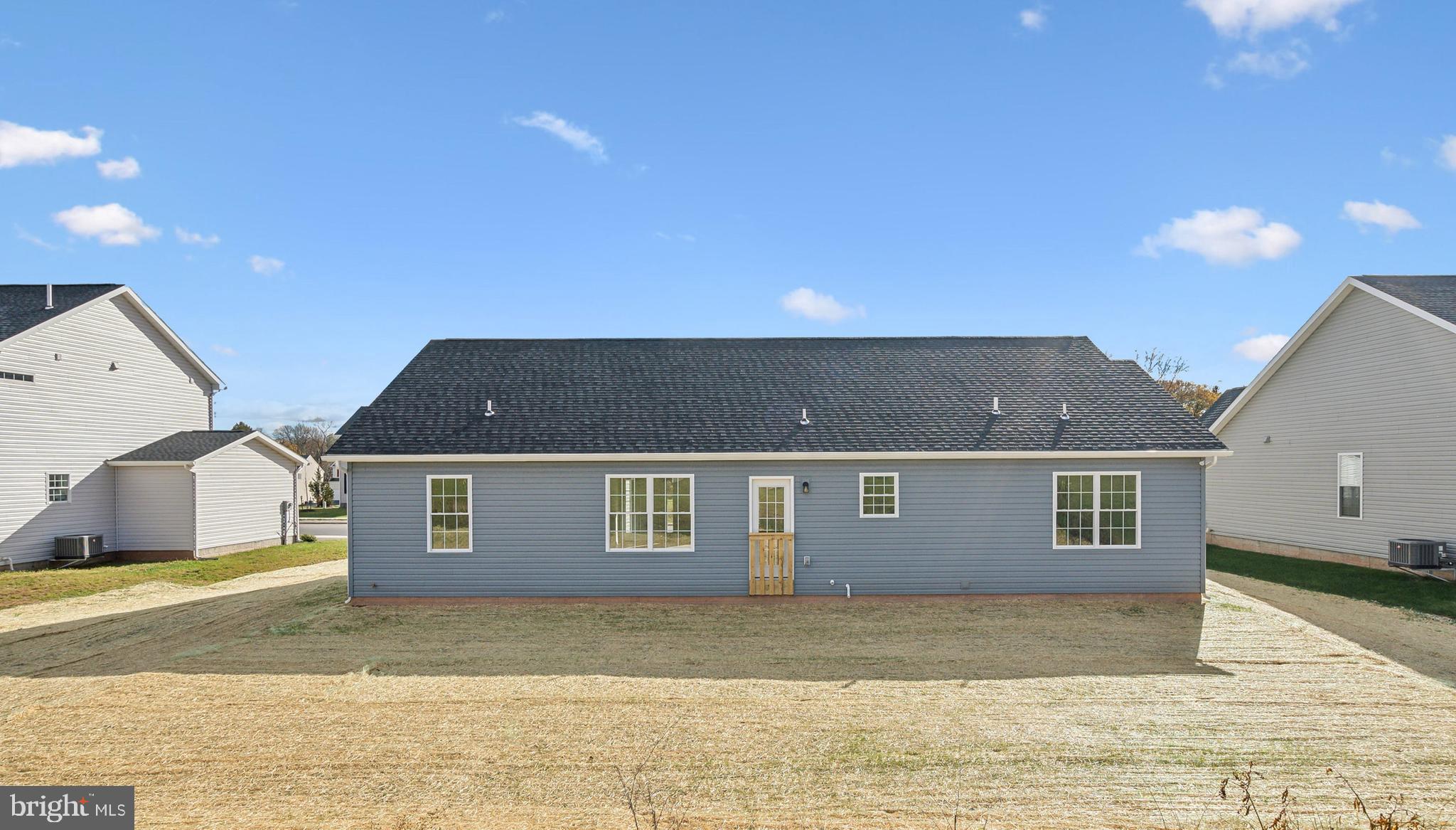 KINGS COURT AT BROWNSTONE - Residential