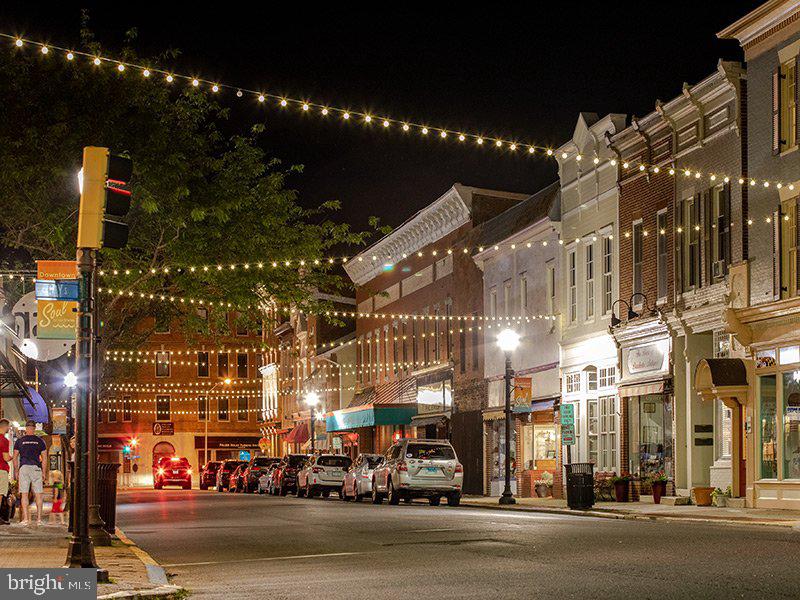 WEST END HISTORIC DISTRICT - Residential Lease