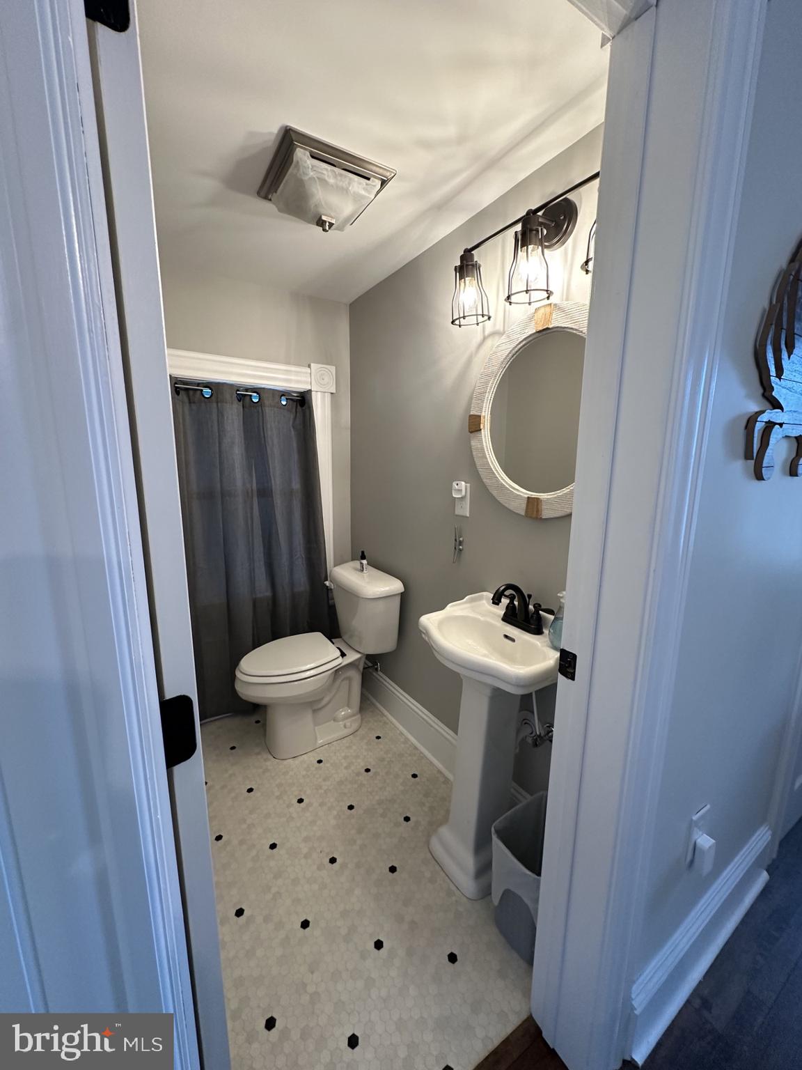 WEST END HISTORIC DISTRICT - Residential Lease