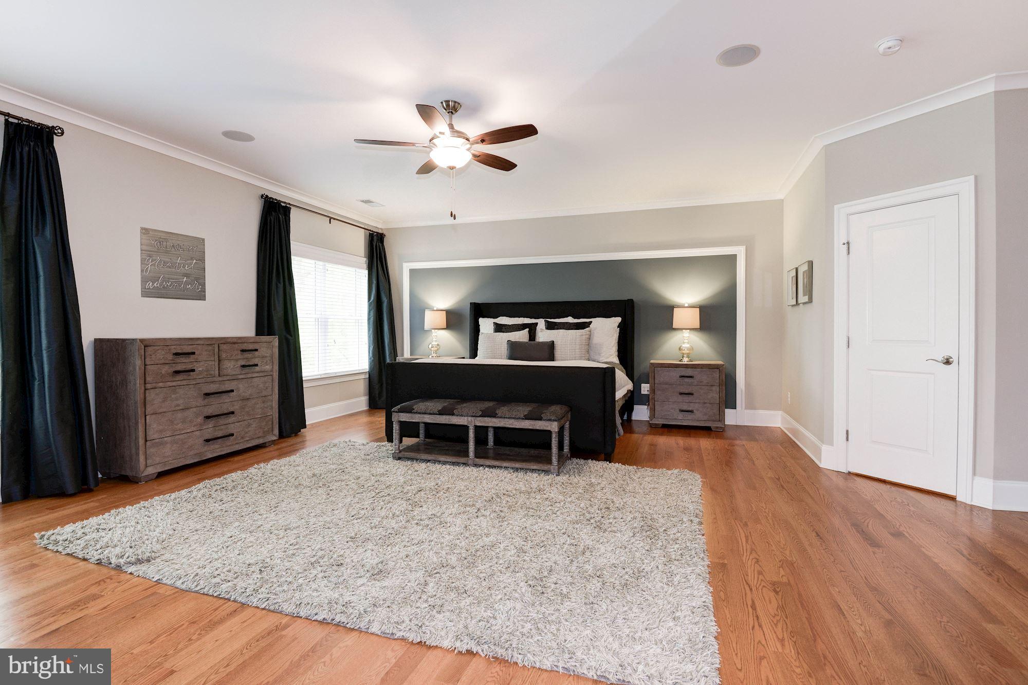 VIENNA WOODS - Residential