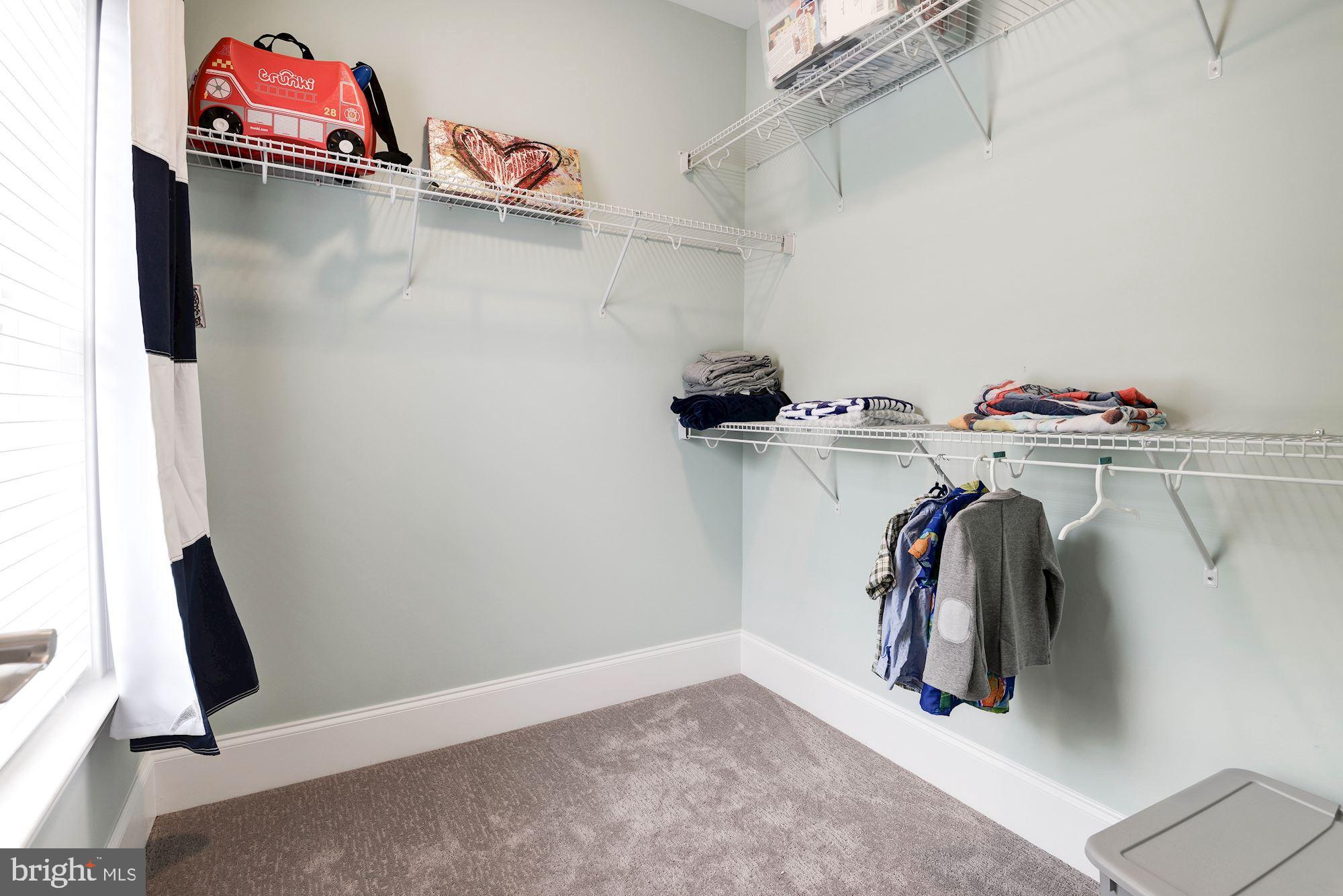 VIENNA WOODS - Residential