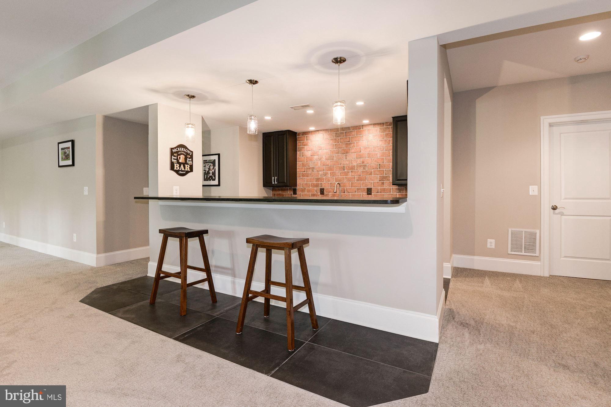 VIENNA WOODS - Residential