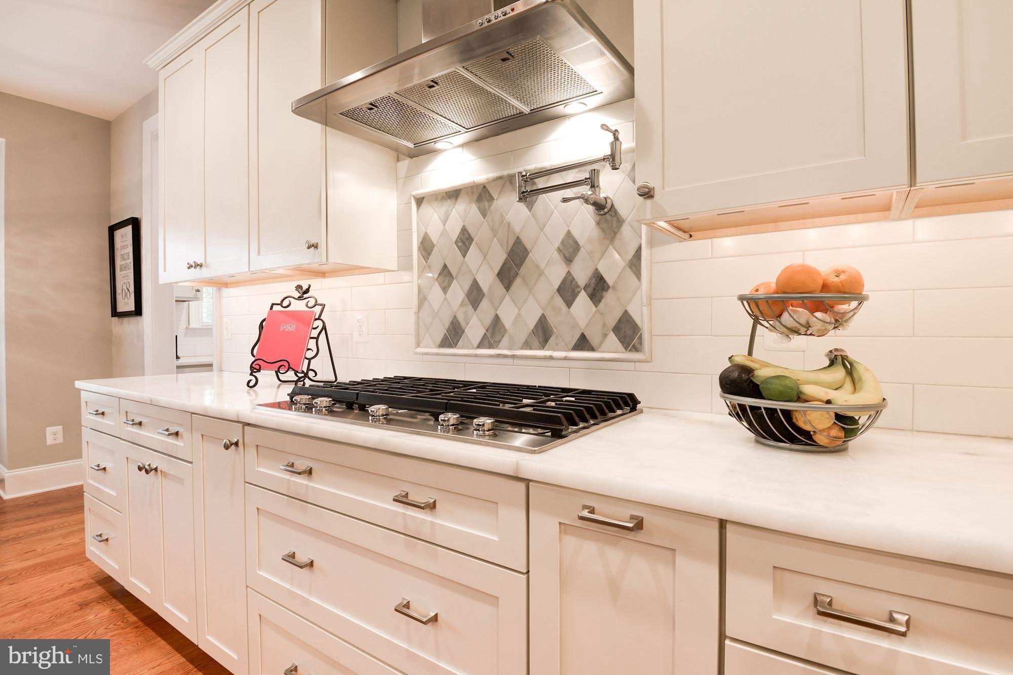 VIENNA WOODS - Residential