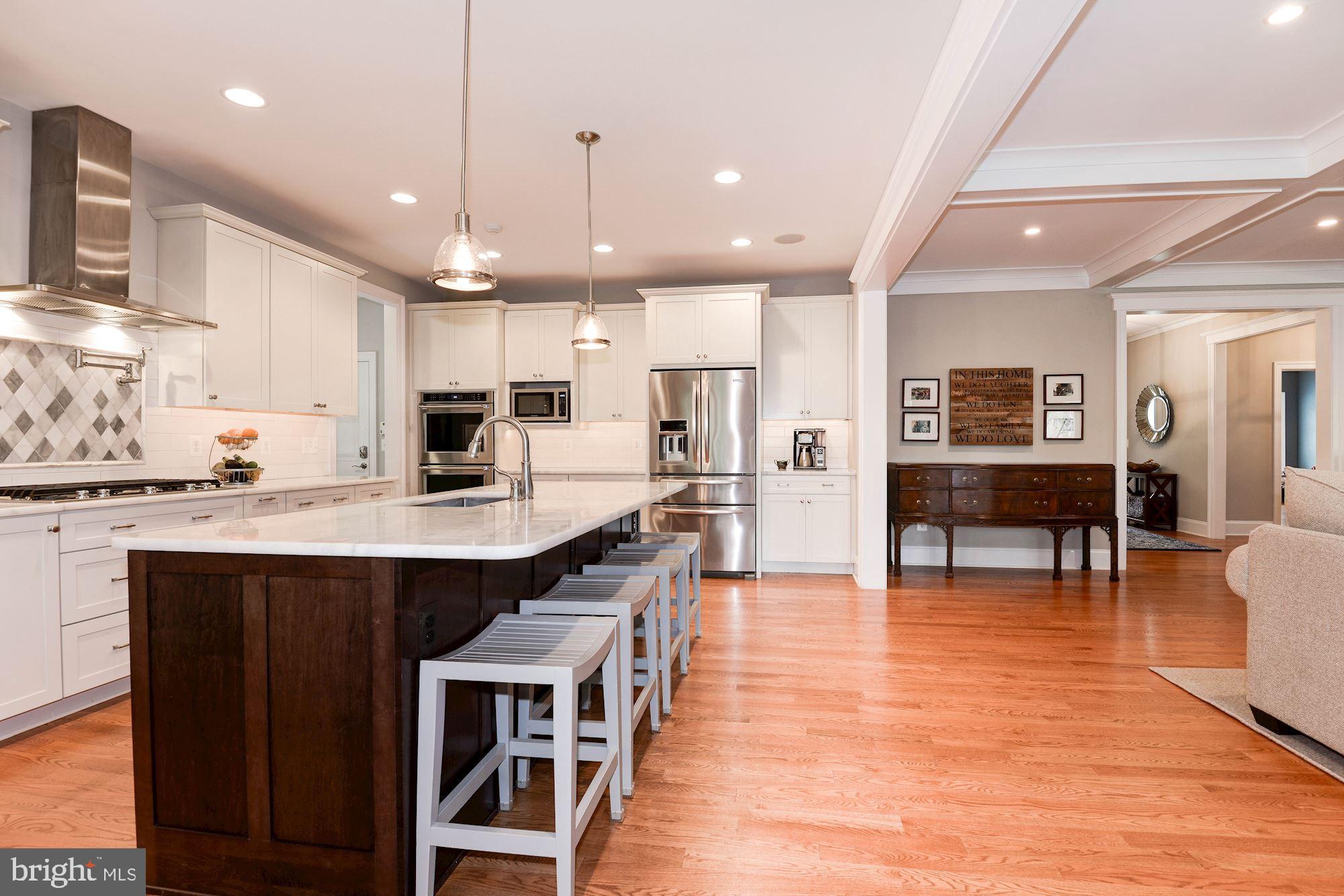 VIENNA WOODS - Residential