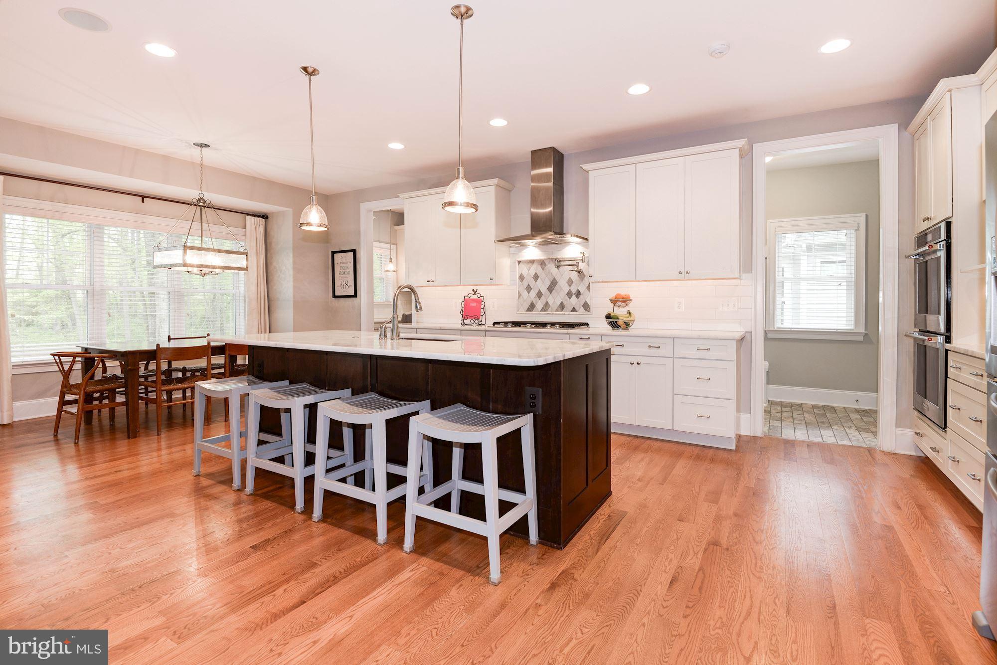 VIENNA WOODS - Residential