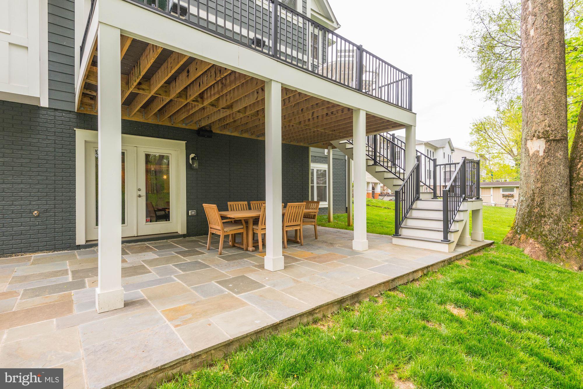 VIENNA WOODS - Residential