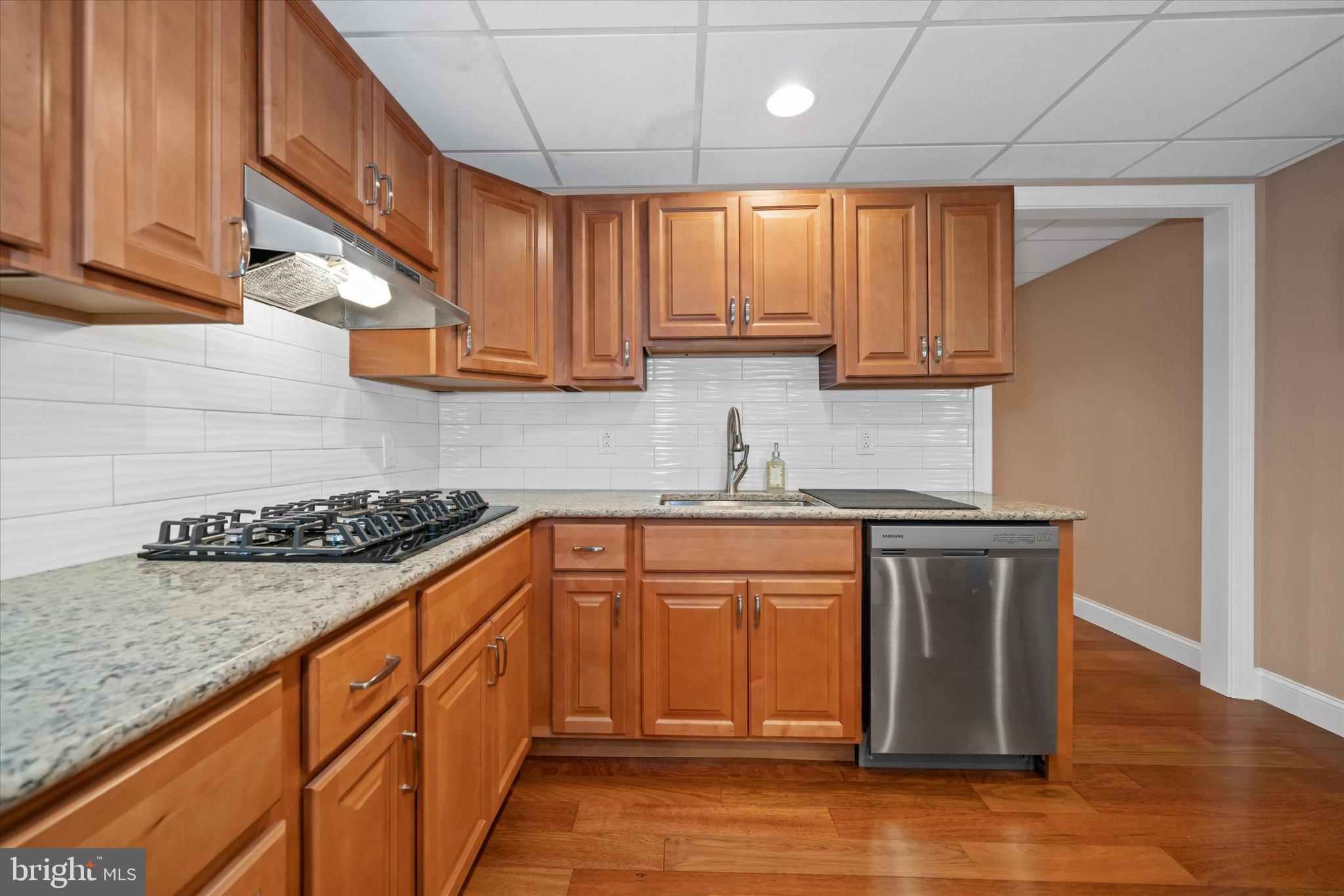 AUBURN HILLS - Residential