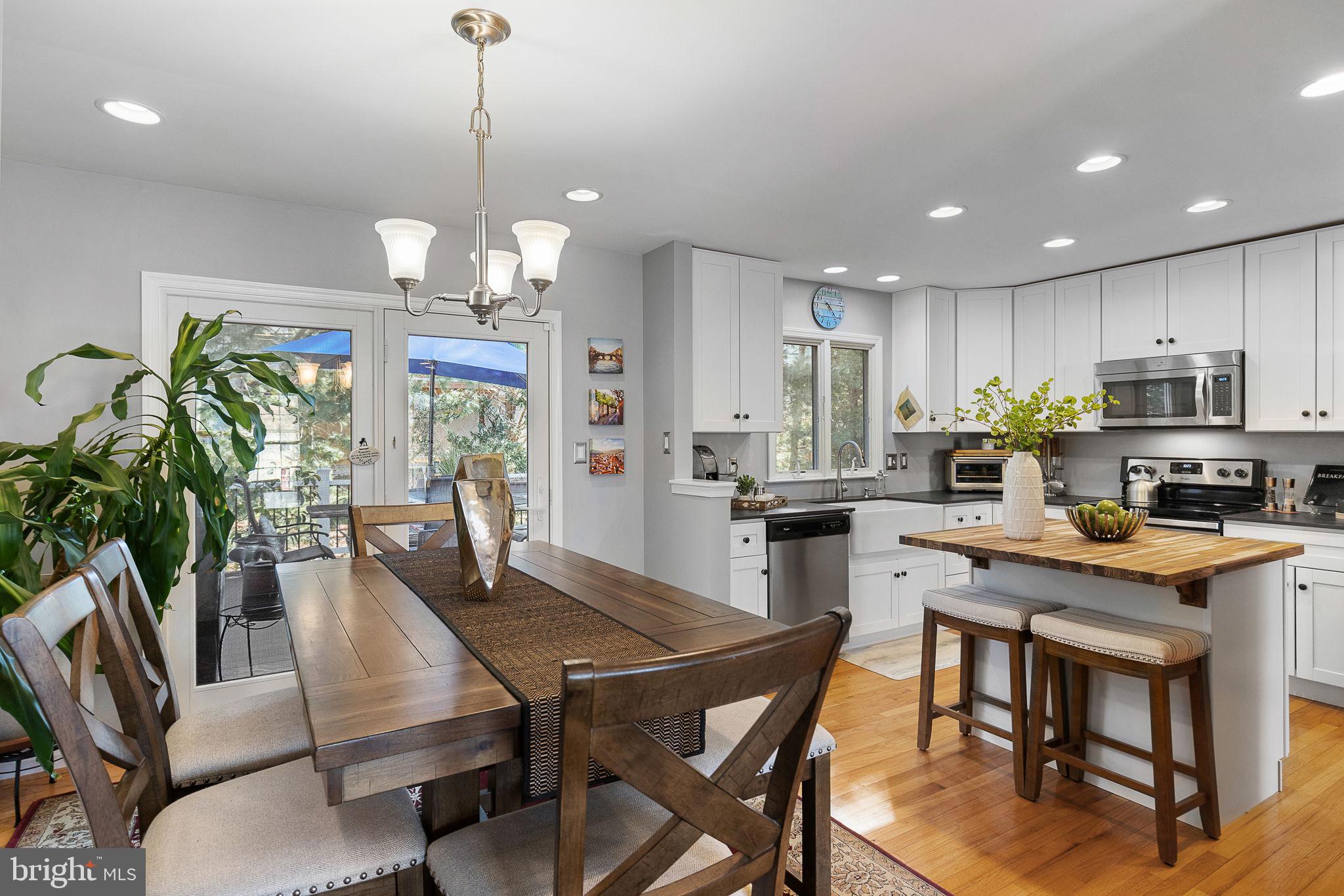 WELLINGTON/CLOVERHILL - Residential