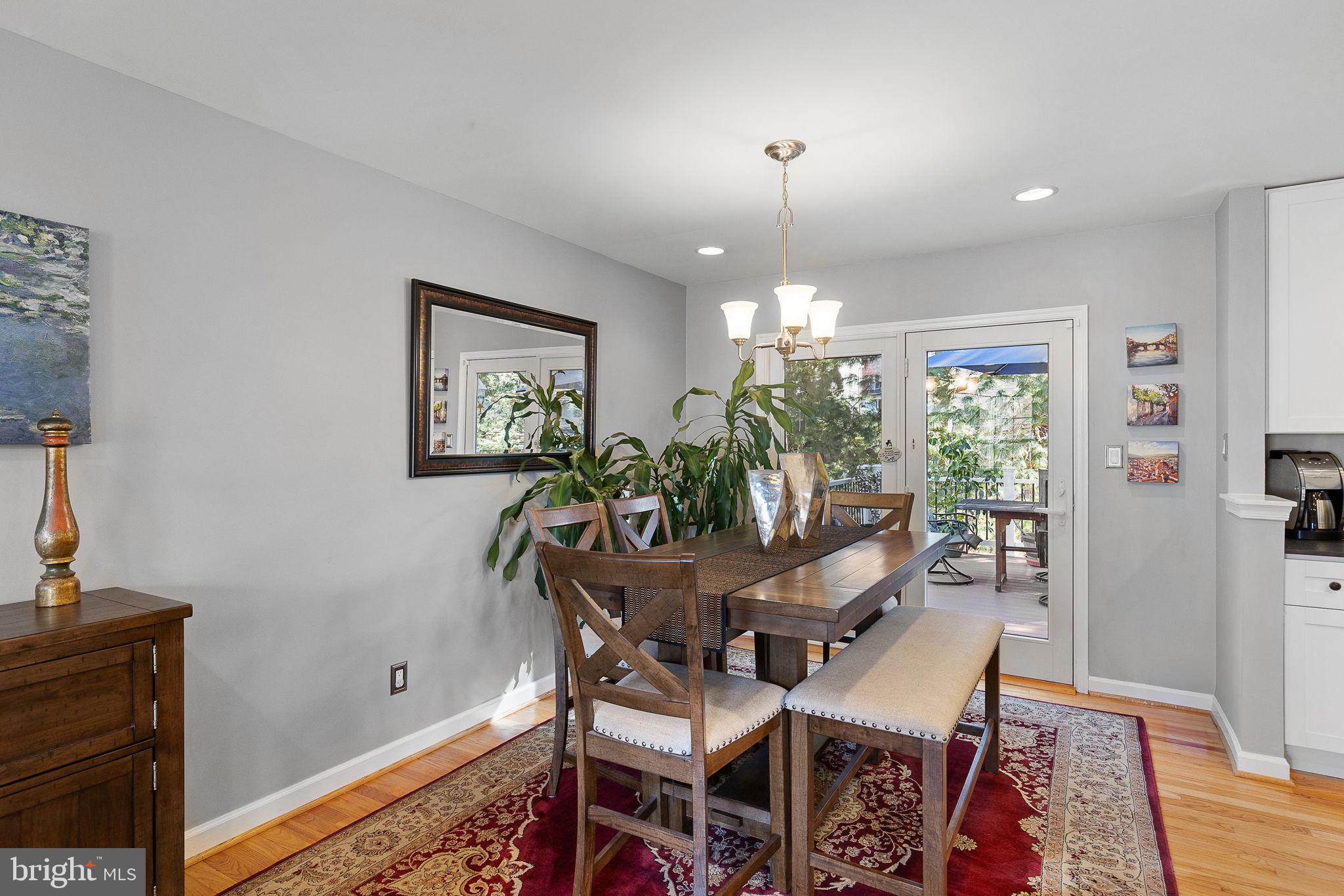 WELLINGTON/CLOVERHILL - Residential