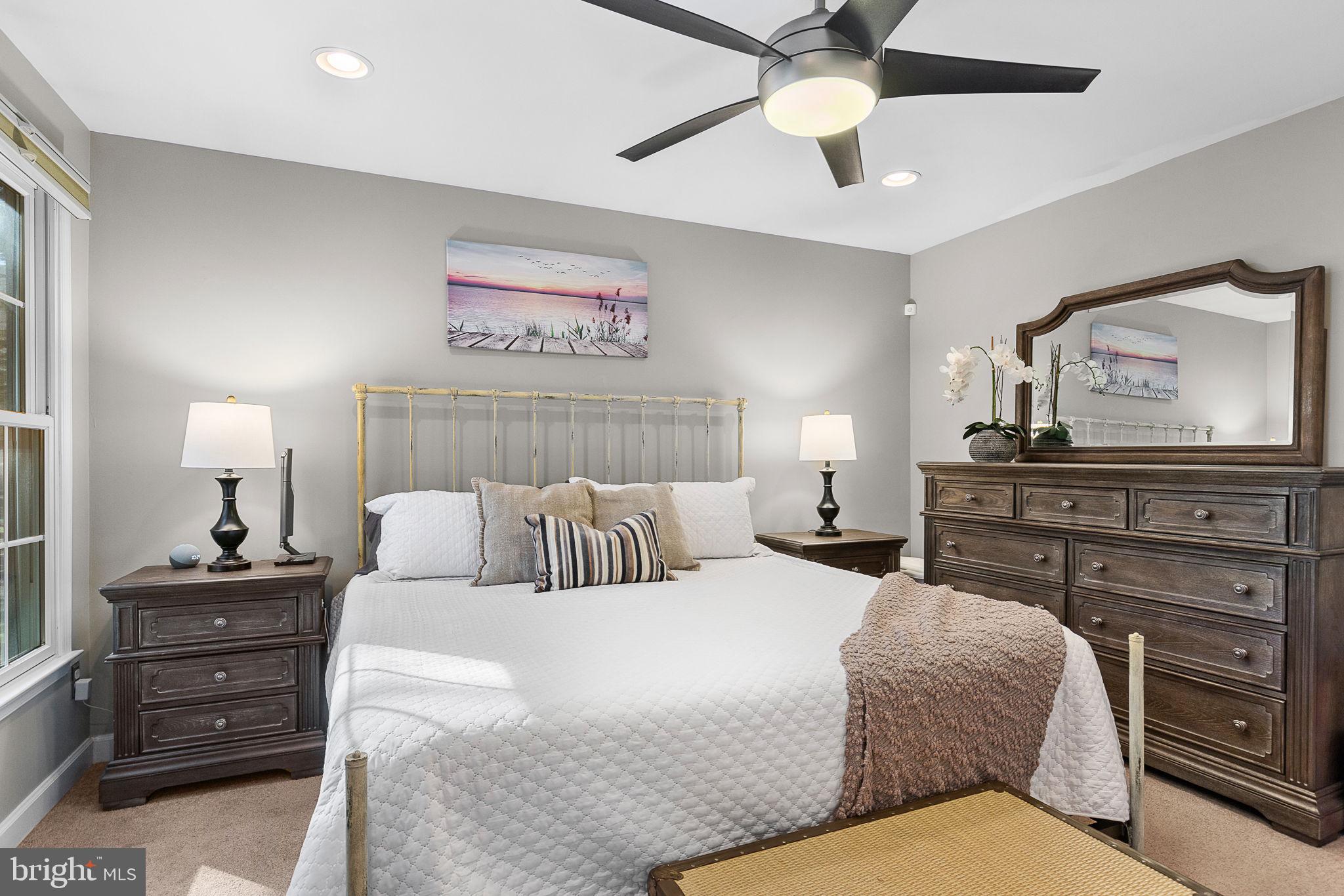 WELLINGTON/CLOVERHILL - Residential