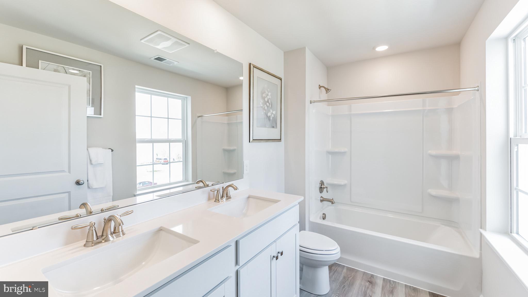 CALNSHIRE ESTATES - Residential