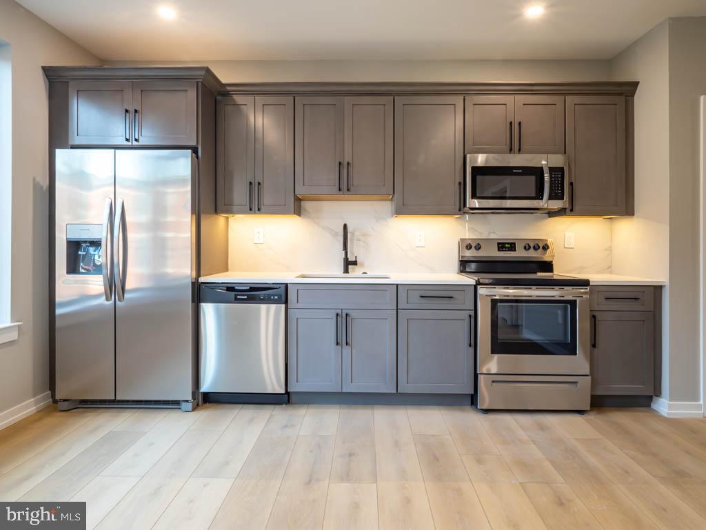 BELLA VISTA - Residential Lease