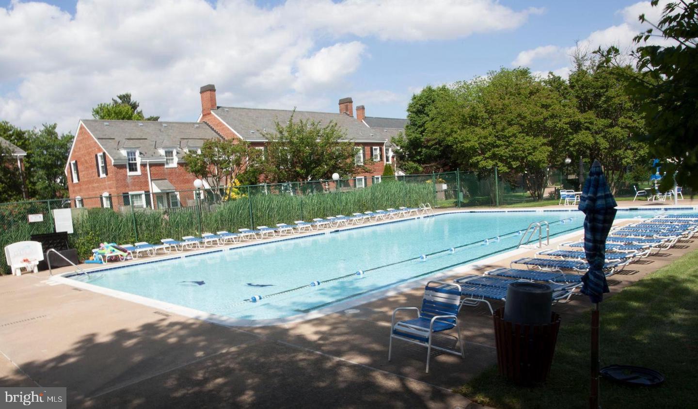 FAIRLINGTON ARBORS - Residential Lease