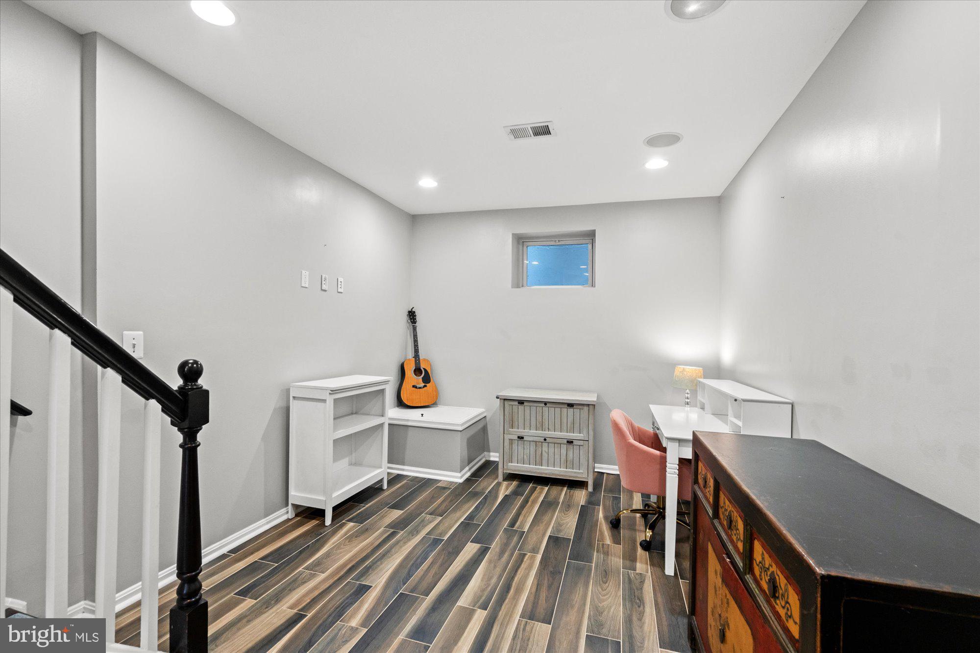 FAIRLINGTON ARBORS - Residential Lease