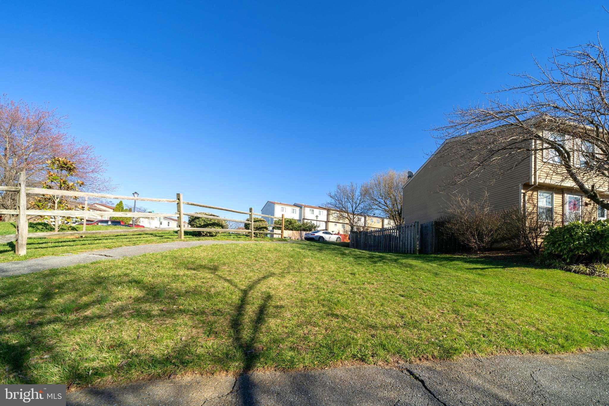 MIDDLEBROOK COMMONS - Residential Lease